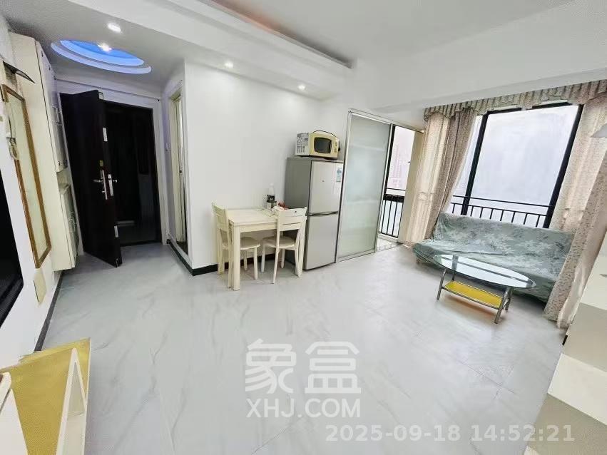 印象天心  1室1厅1卫    1800.0元/月