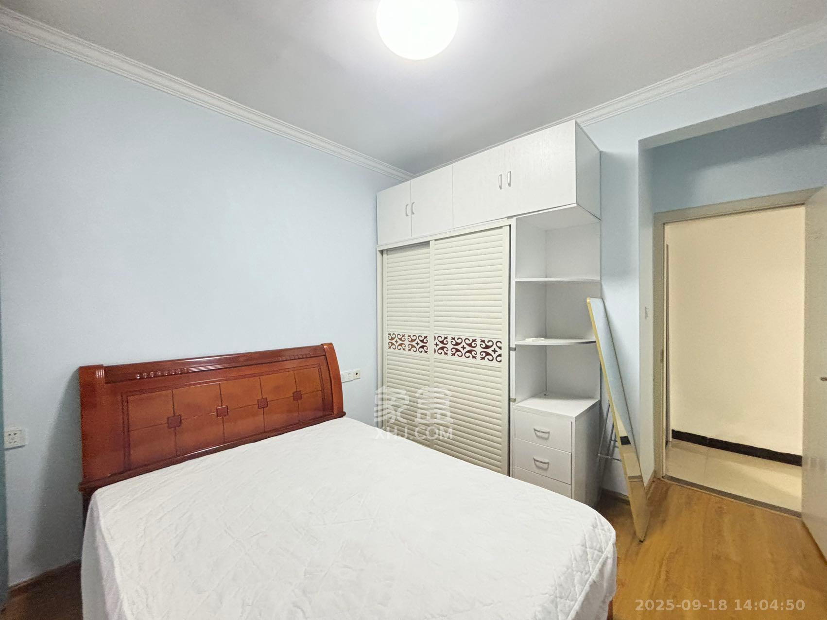 中南红领邦(红星嘉和苑) 2室1厅1卫 2000.0元/月 中南红领邦(红星嘉和苑) 2室1厅1卫 2000.0元/月室内图