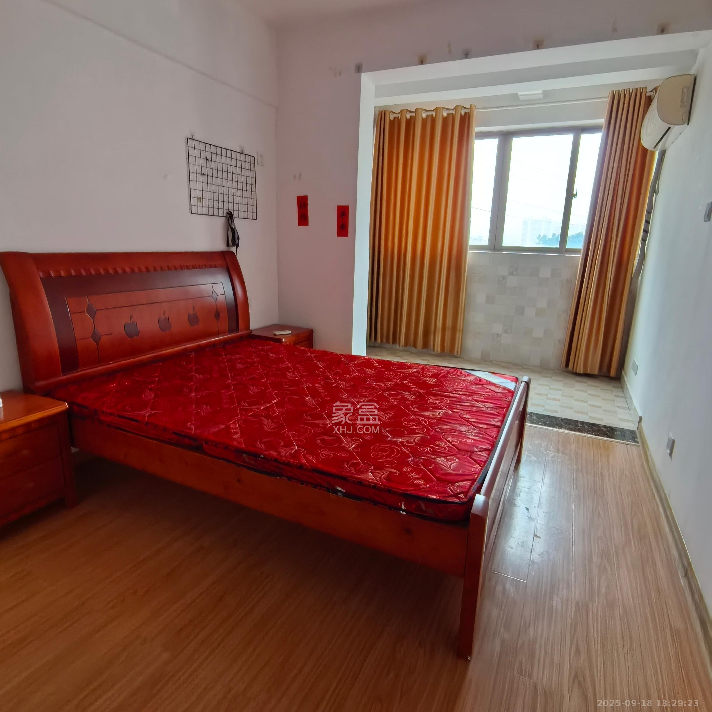 阳光晶城  2室2厅1卫    1900.0元/月室内图