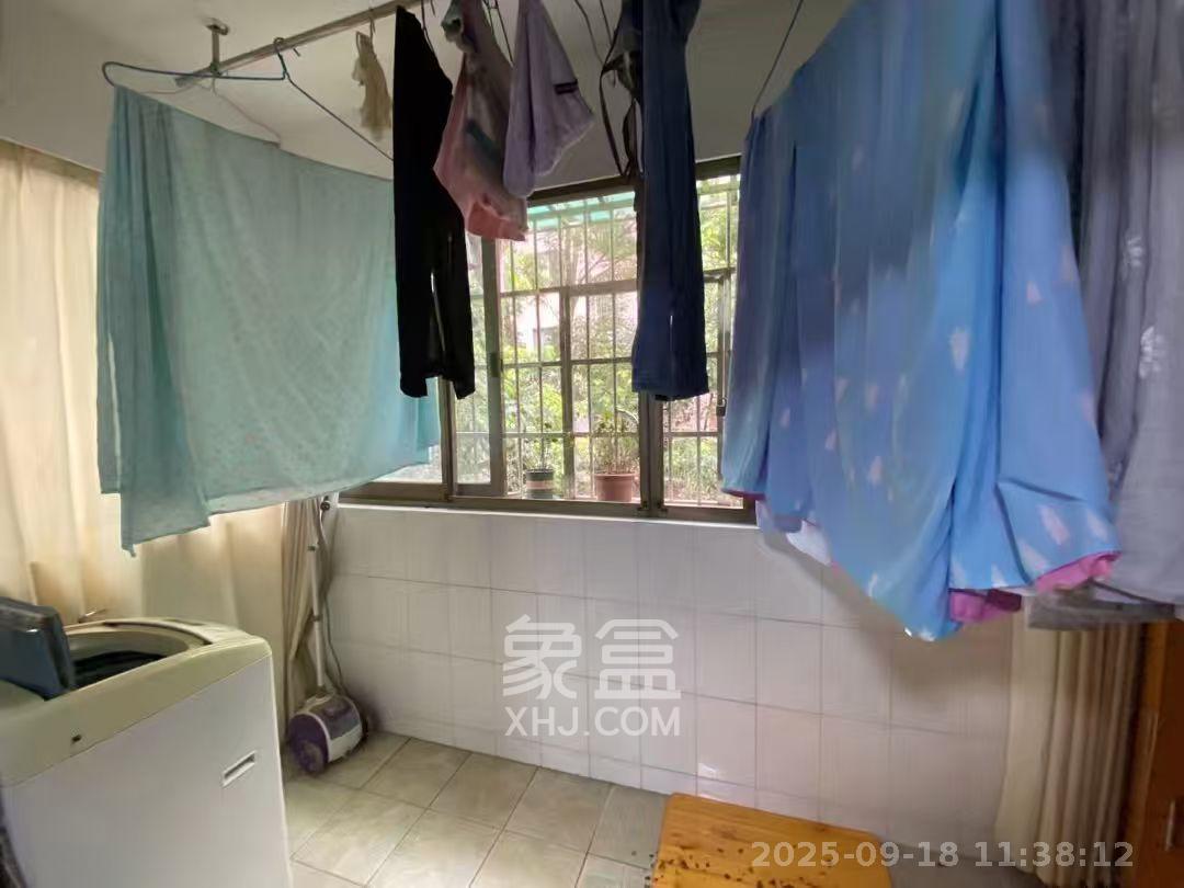 雅泰家园 2室1厅1卫 1600.0元/月 雅泰家园 2室1厅1卫 1600.0元/月室内图