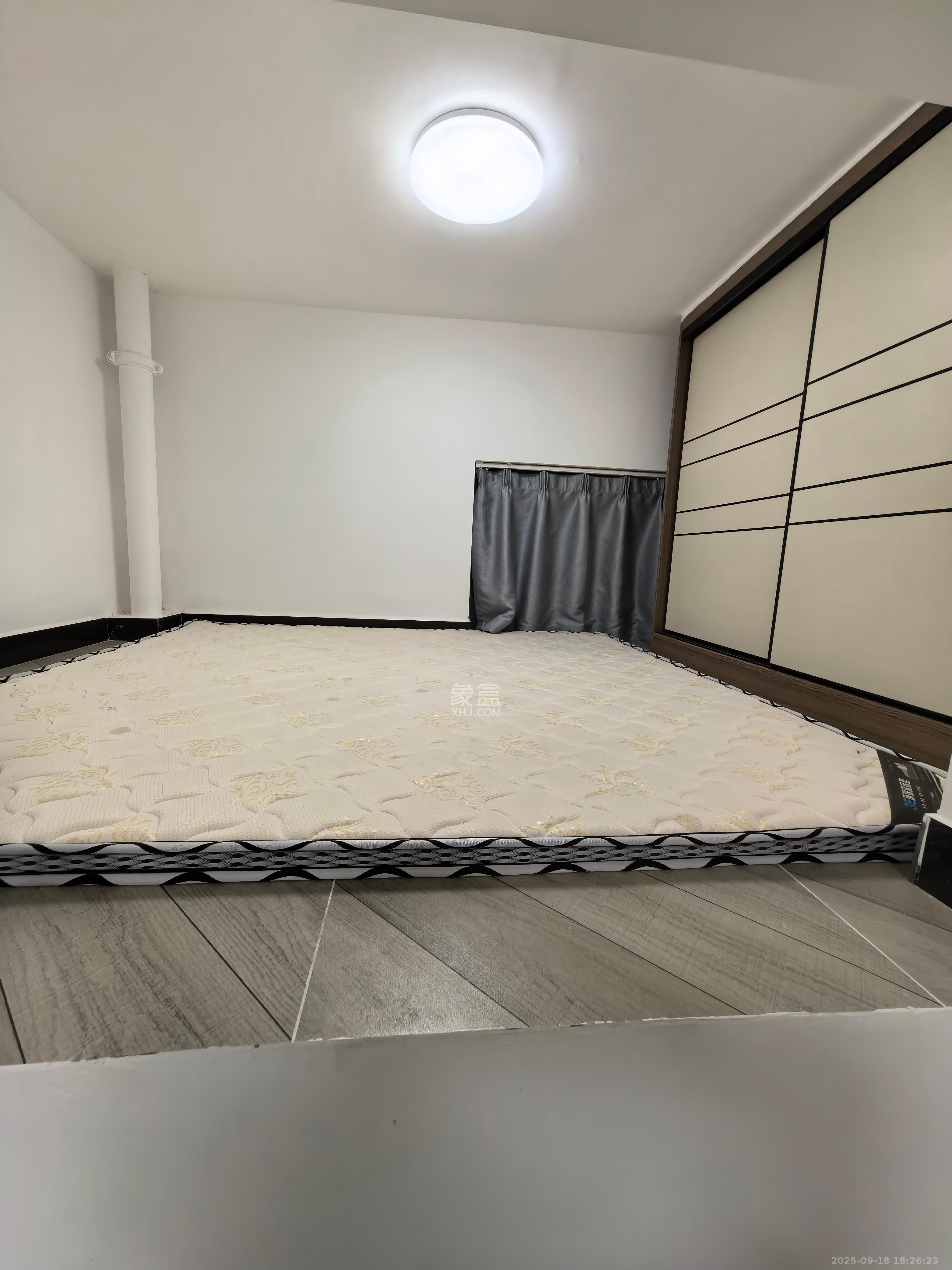 弘坤云寓  1室1厅1卫    2500.0元/月室内图