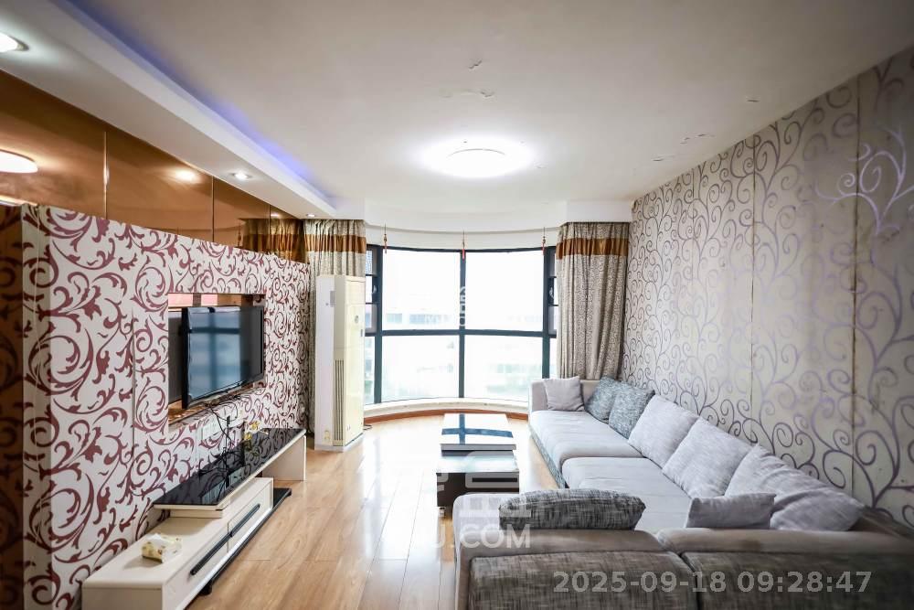 永祺西京  3室2厅2卫    2500.0元/月室内图