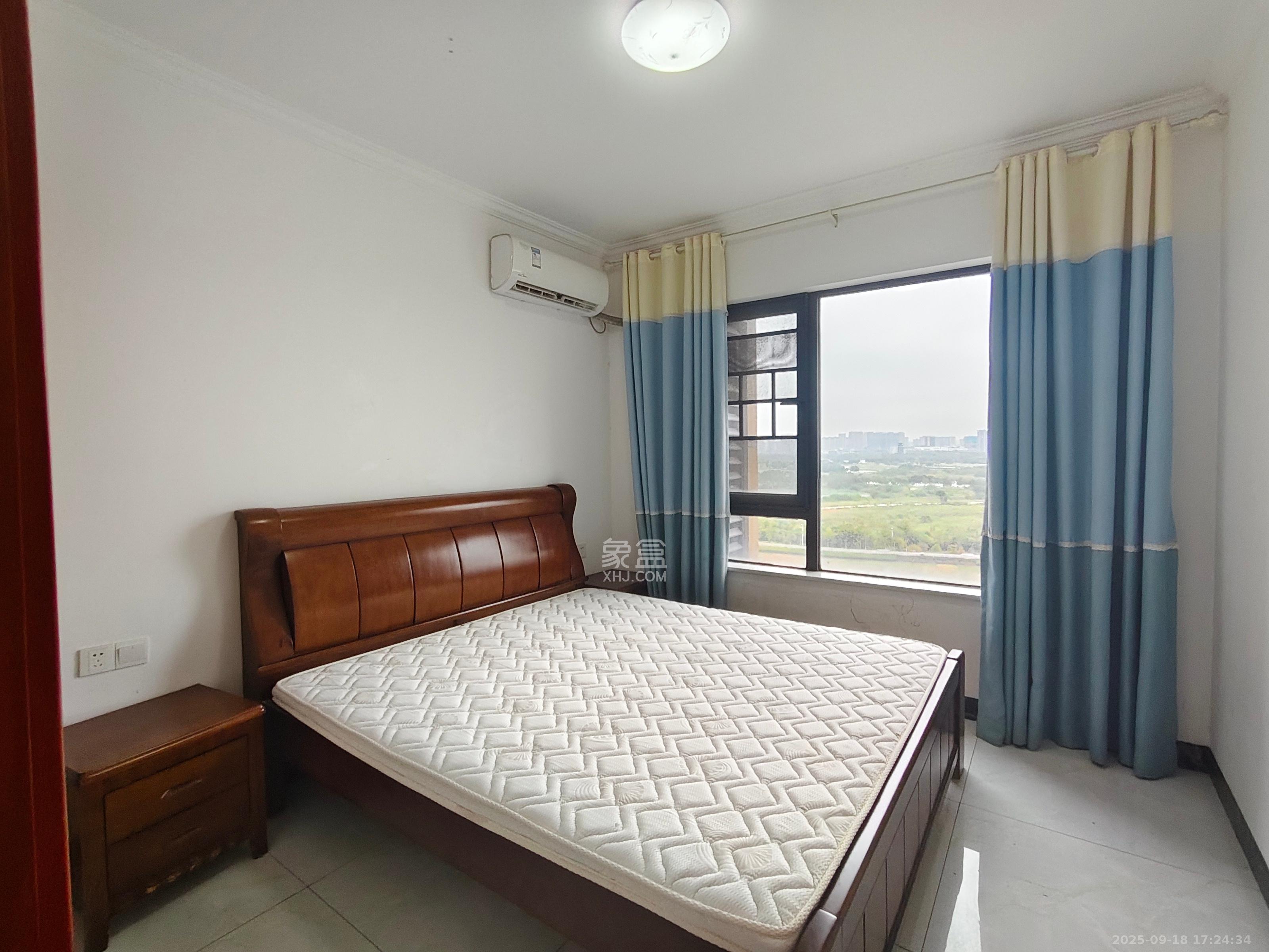 华润橡树湾 3室2厅1卫 2000.0元/月 华润橡树湾 3室2厅1卫 2000.0元/月室内图