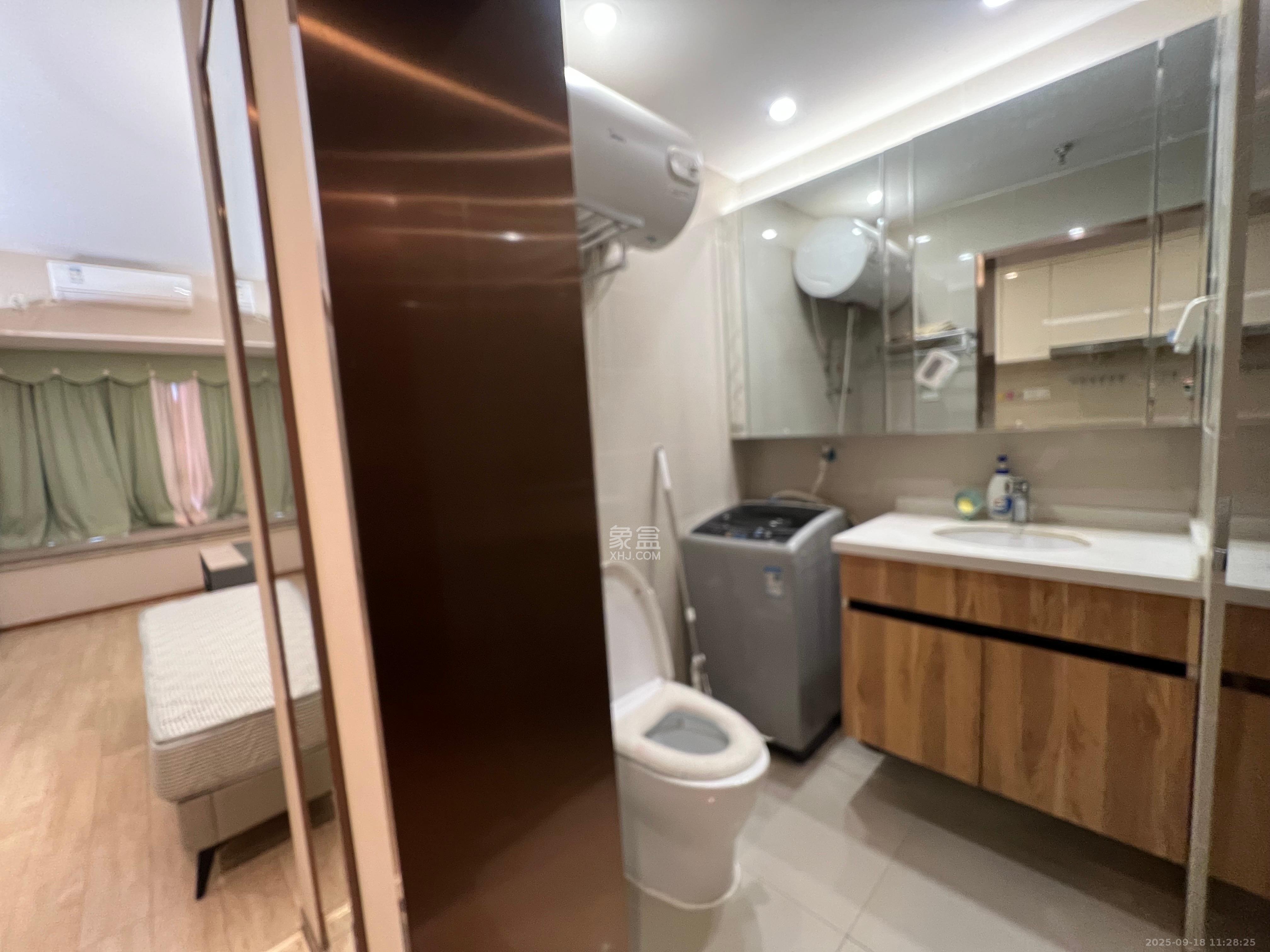 远洋外滩壹号 1室1厅1卫 1800.0元/月 远洋外滩壹号 1室1厅1卫 1800.0元/月室内图