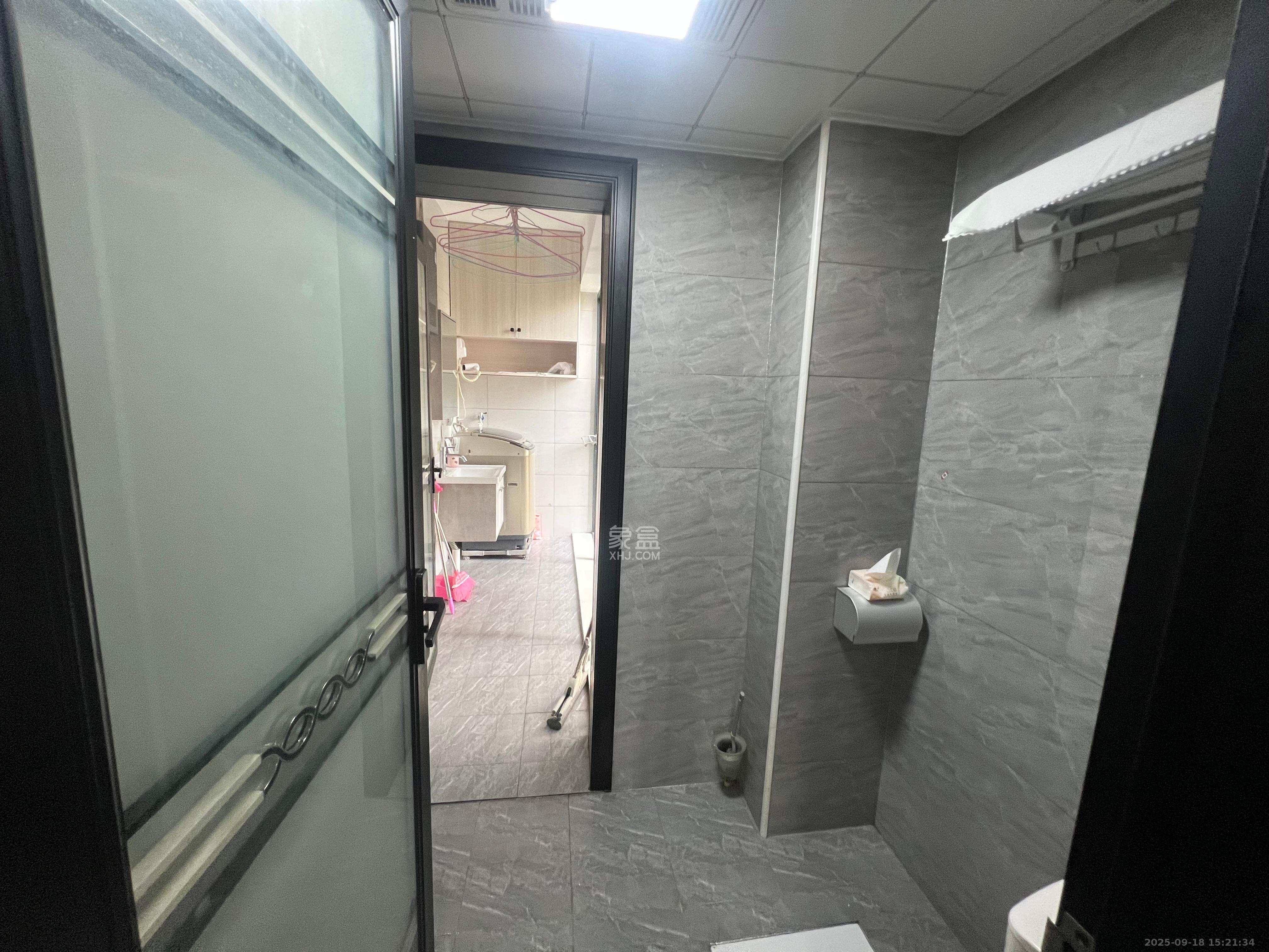 深业喜汇 3室2厅1卫 2500.0元/月 深业喜汇 3室2厅1卫 2500.0元/月室内图