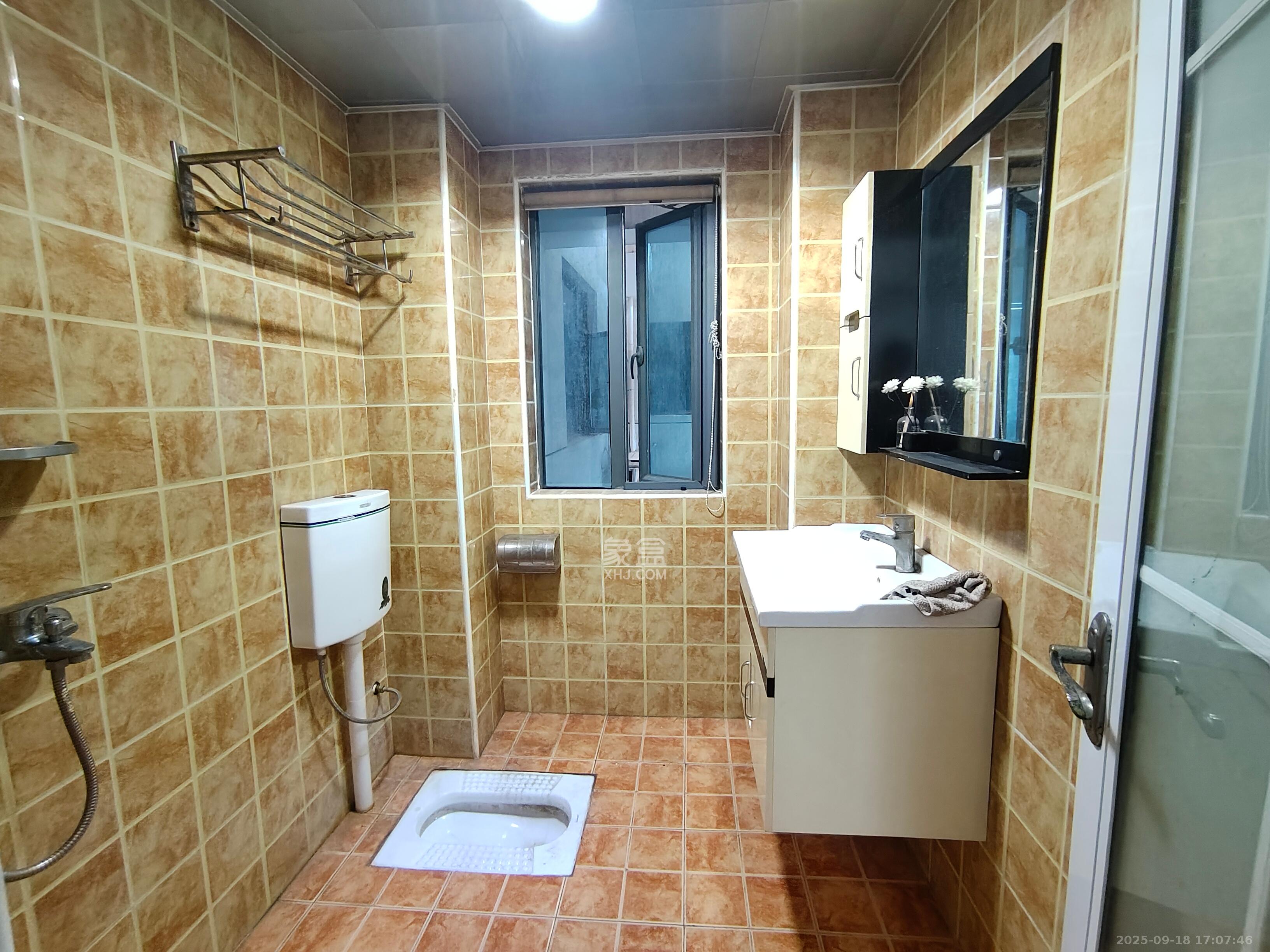 BOBO天下城(CTA财富中心) 2室2厅1卫 2300.0元/月 BOBO天下城(CTA财富中心) 2室2厅1卫 2300.0元/月室内图