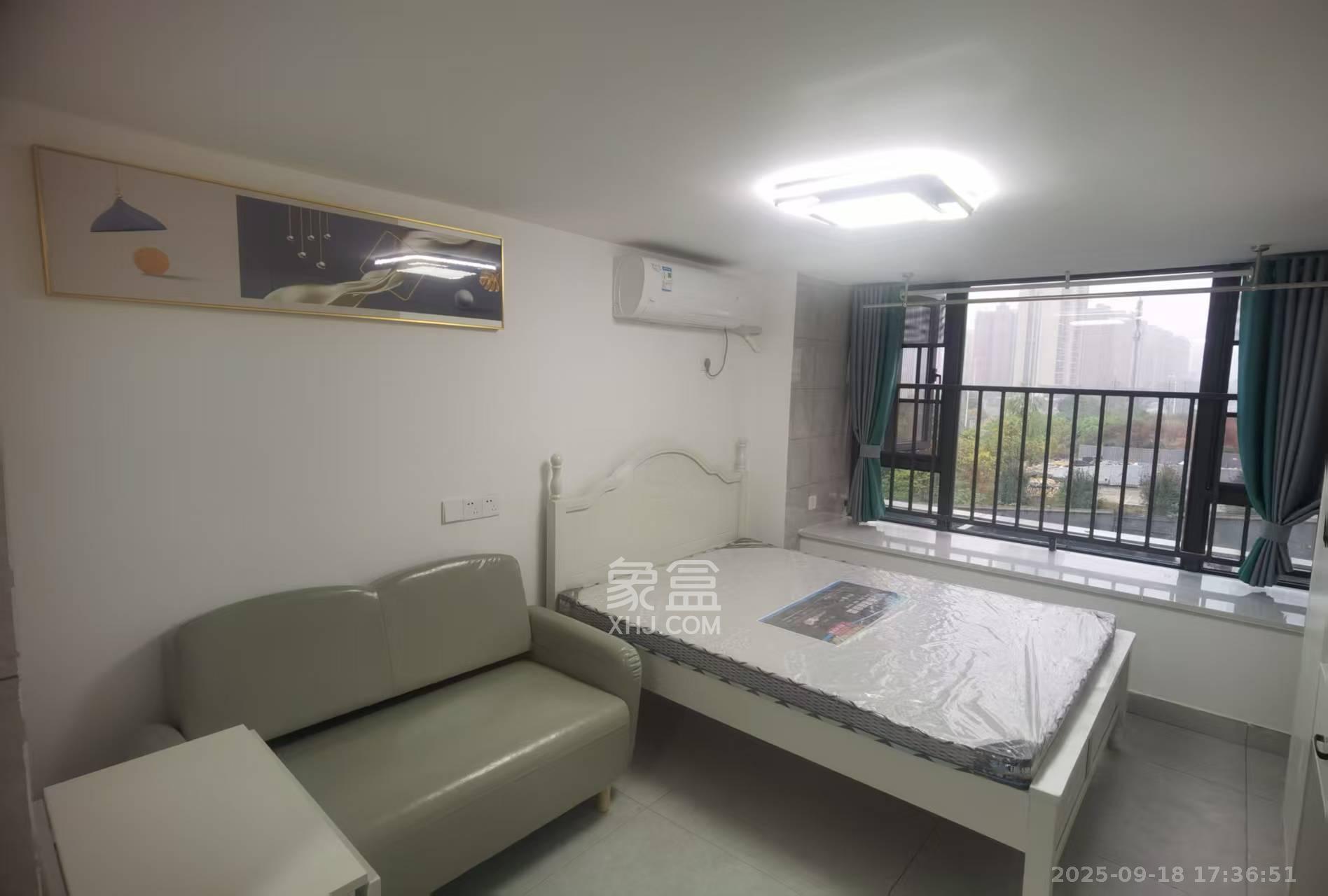 龙湖湘江星座(祺鑫星座公寓) 1室1厅1卫 1300.0元/月 龙湖湘江星座(祺鑫星座公寓) 1室1厅1卫 1300.0元/月室内图