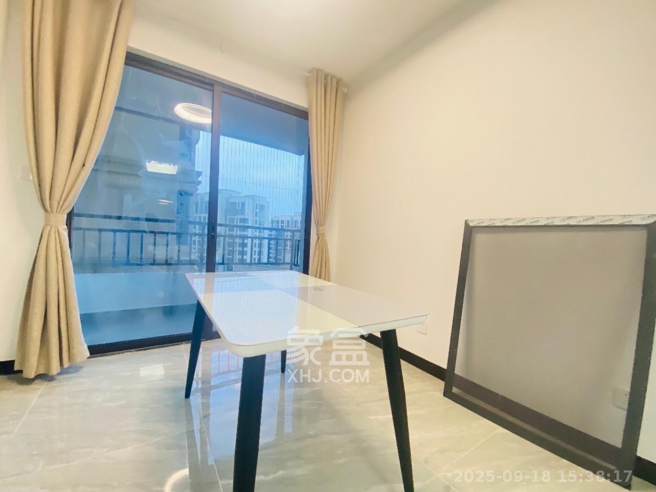 保利麓谷林语E区 3室2厅1卫 2300.0元/月 保利麓谷林语E区 3室2厅1卫 2300.0元/月室内图