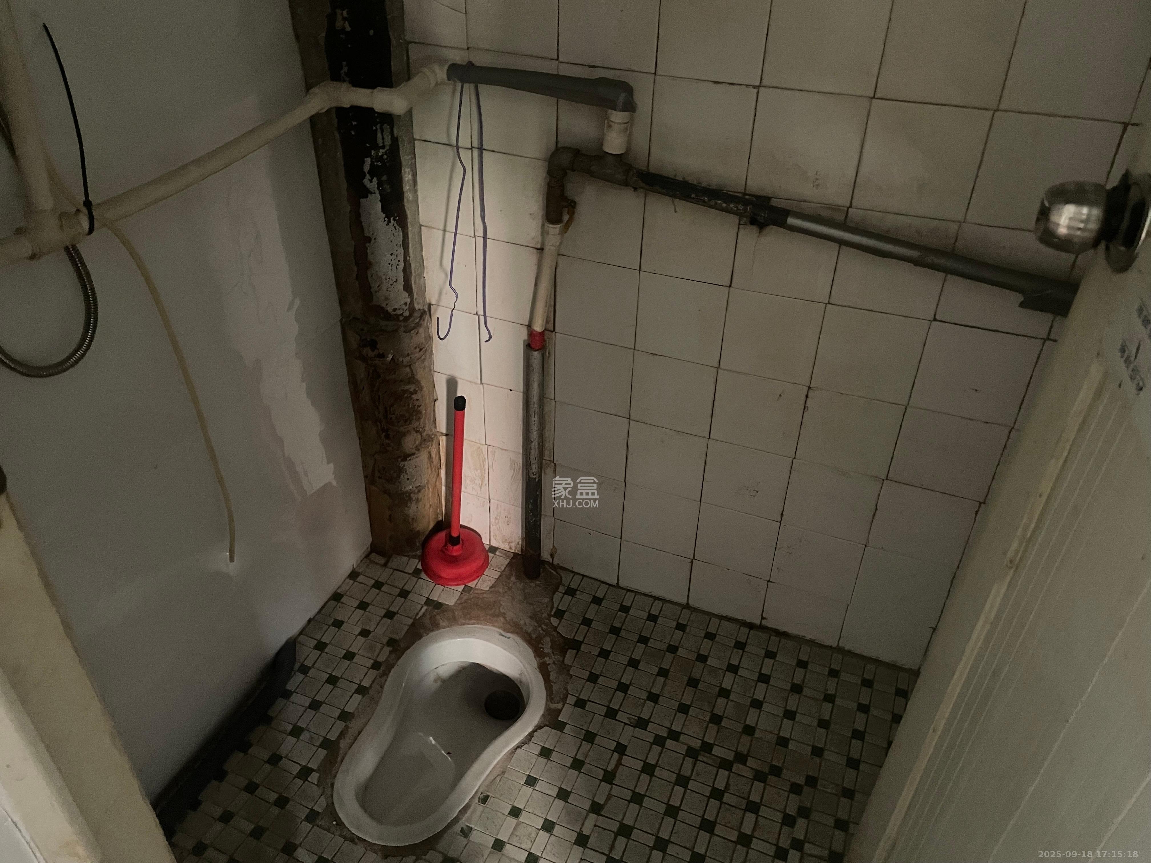 向韶村 3室1厅1卫 2000.0元/月 向韶村 3室1厅1卫 2000.0元/月室内图