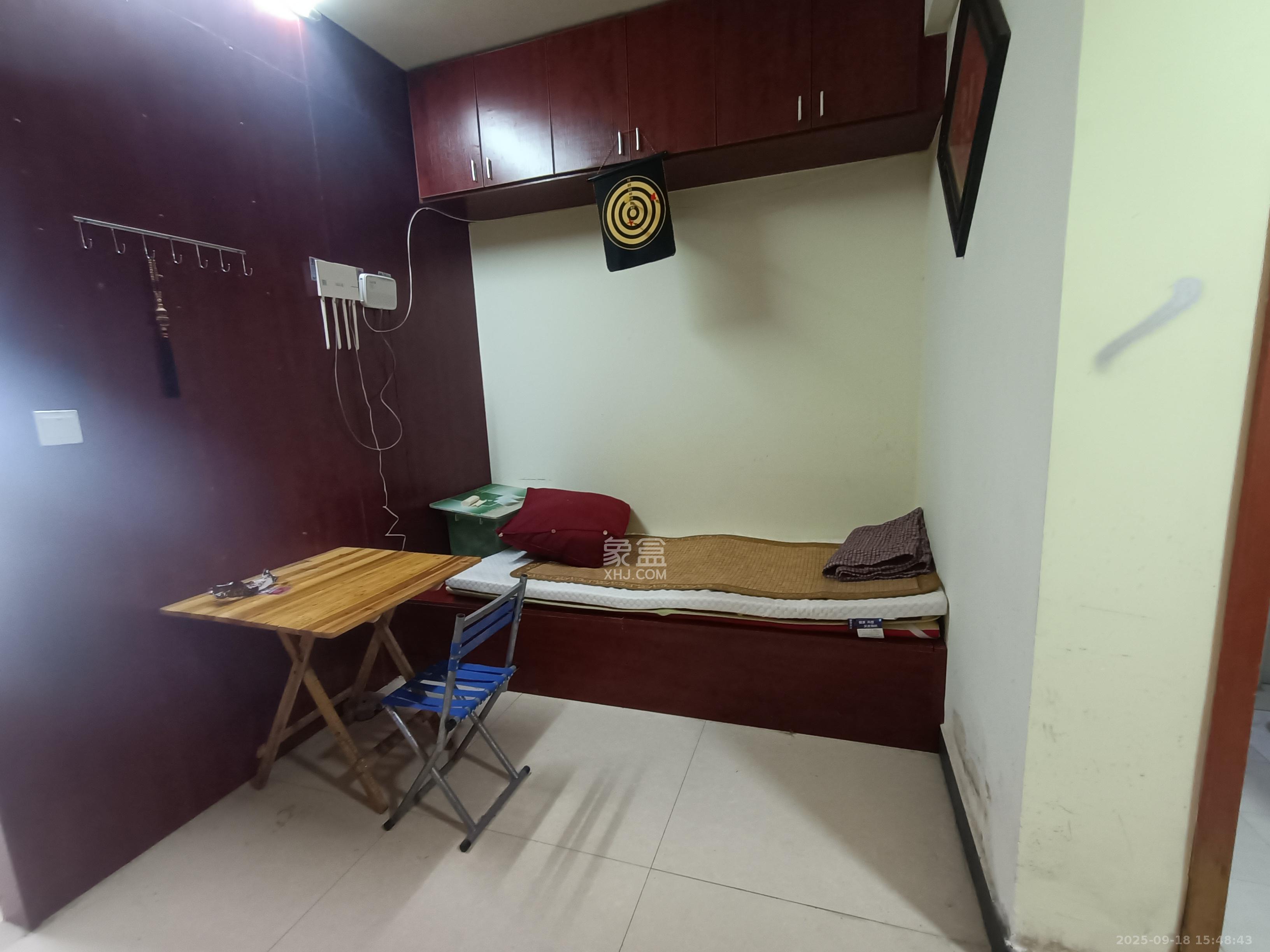 世景华庭  1室1厅1卫   1100.00元/月室内图