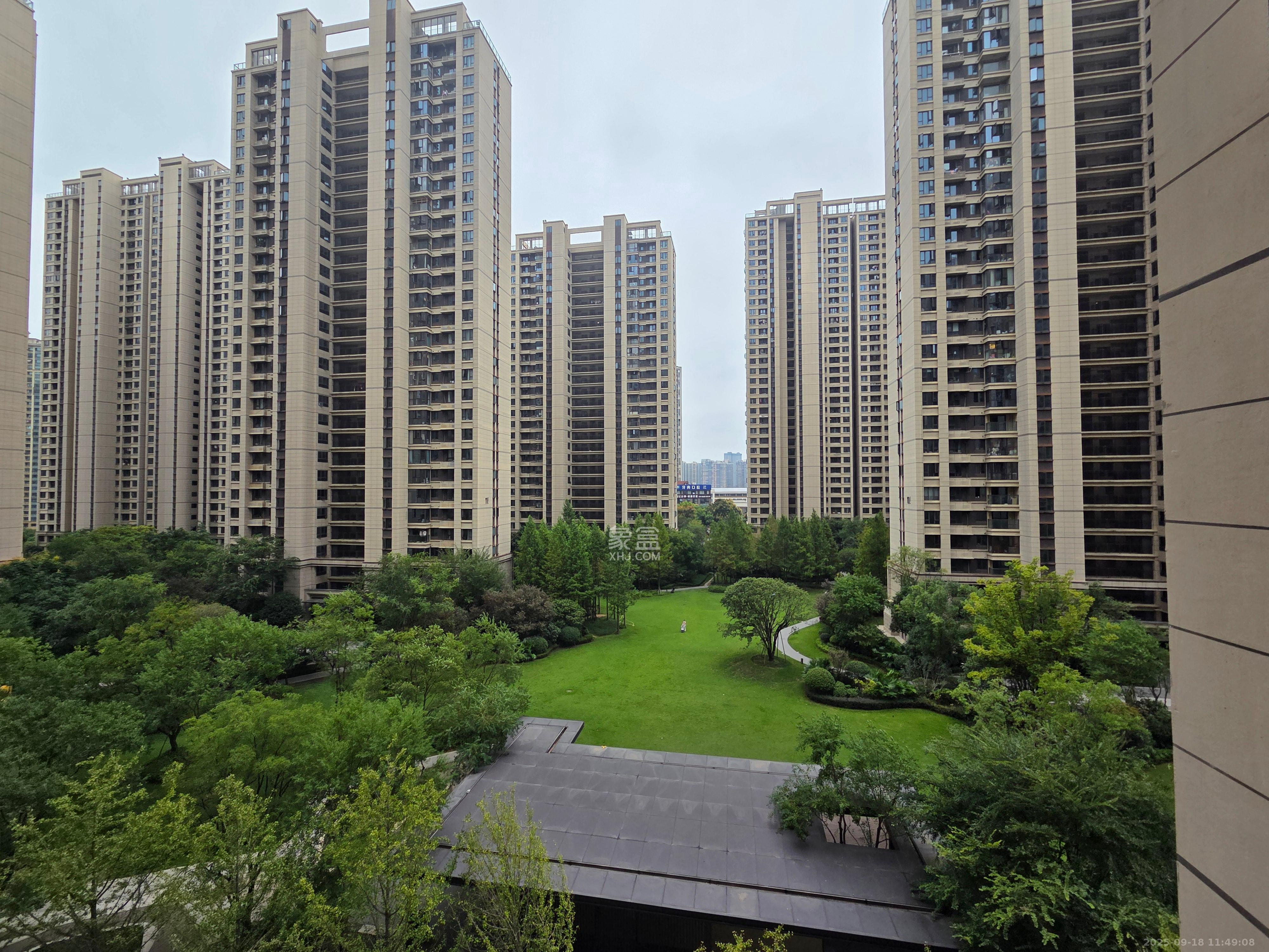 龙湖铂金中心(龙湖春江郦城) 1室0厅0卫 4500.0元/月 龙湖铂金中心(龙湖春江郦城) 1室0厅0卫 4500.0元/月室内图