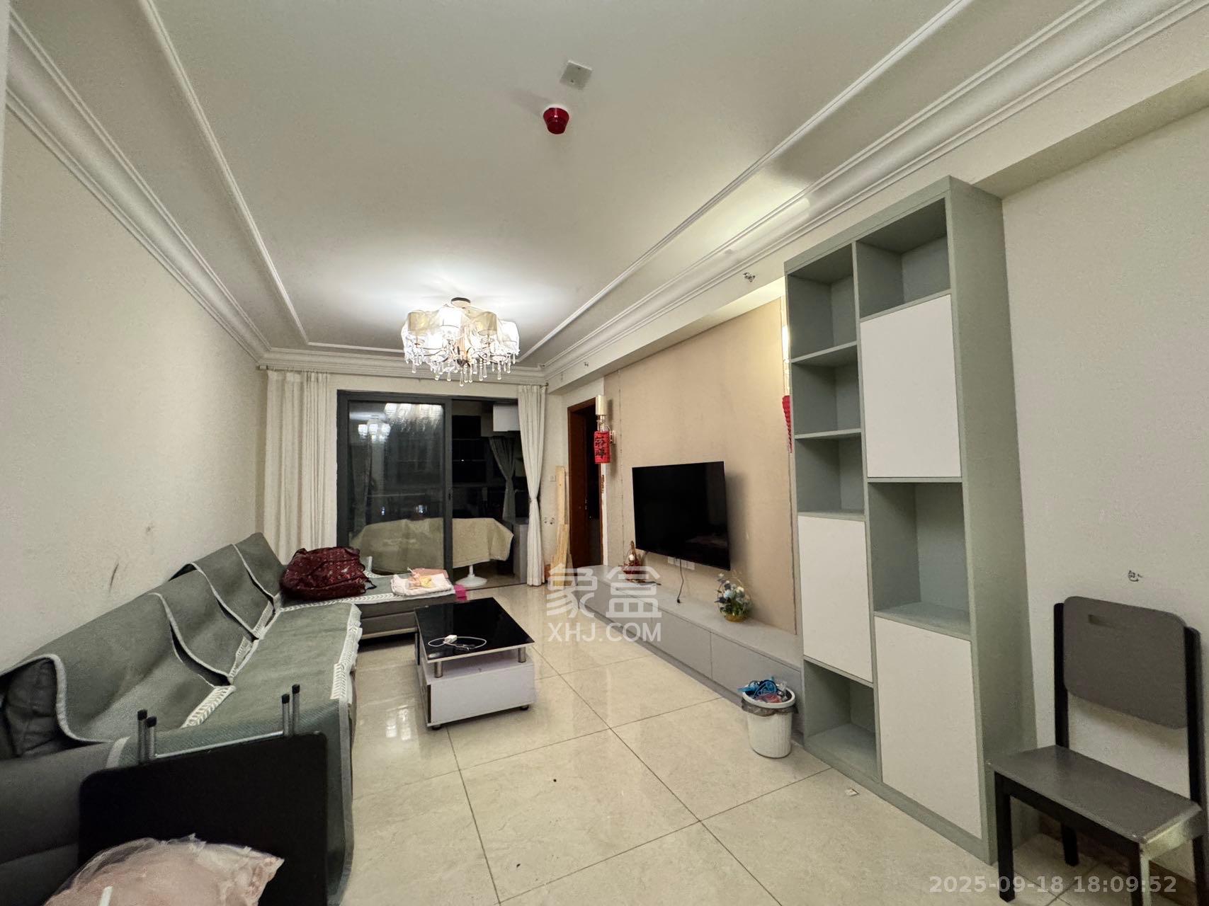 恒大翡翠华庭 2室2厅2卫 1700.0元/月 恒大翡翠华庭 2室2厅2卫 1700.0元/月室内图