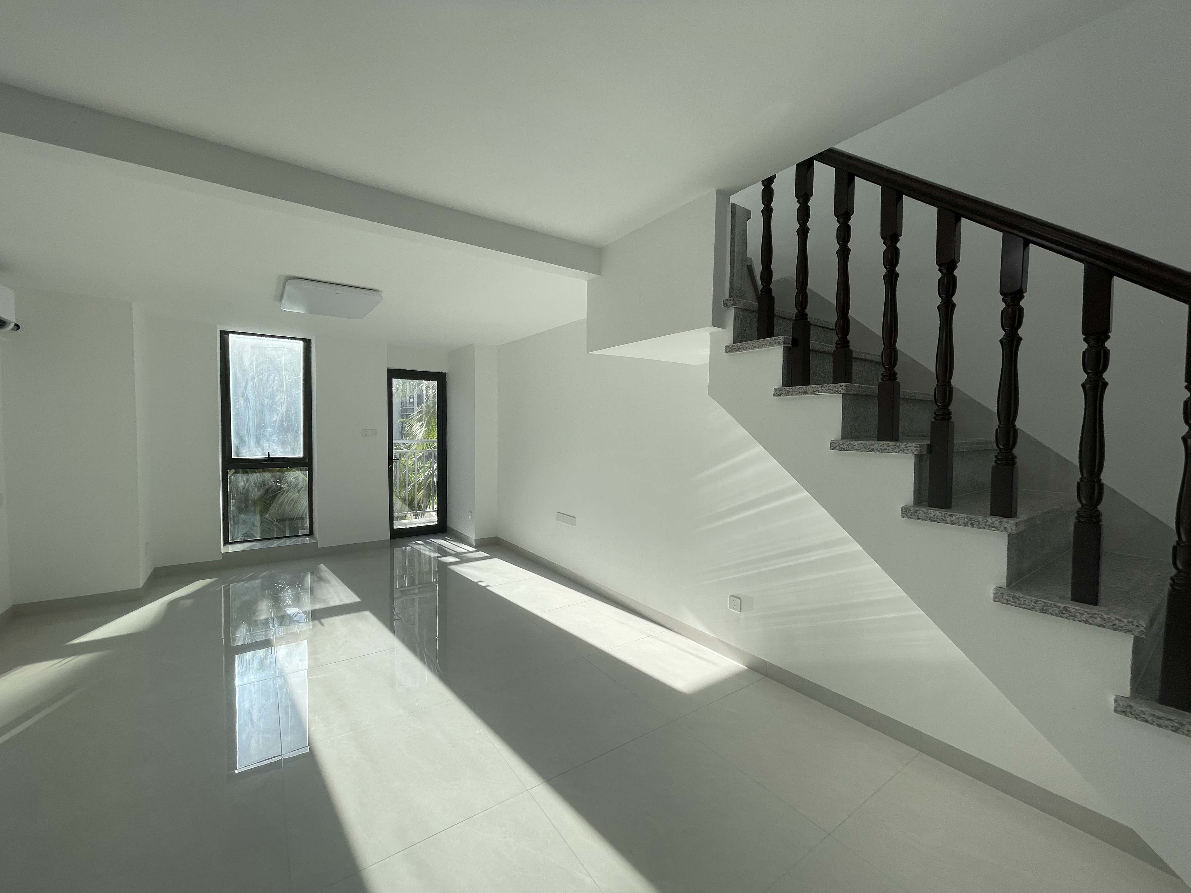 锦地翰城二期 1室0厅0卫 2500.0元/月 锦地翰城二期 1室0厅0卫 2500.0元/月室内图