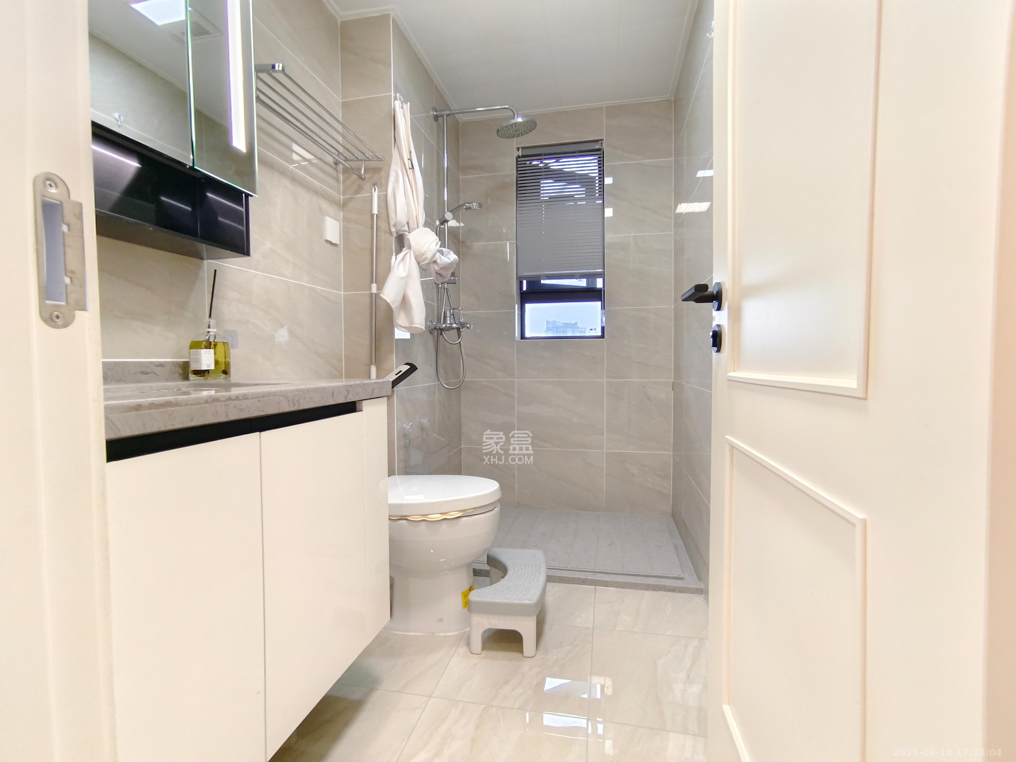 万科金色梦想B区 3室2厅2卫 3000.0元/月 万科金色梦想B区 3室2厅2卫 3000.0元/月室内图