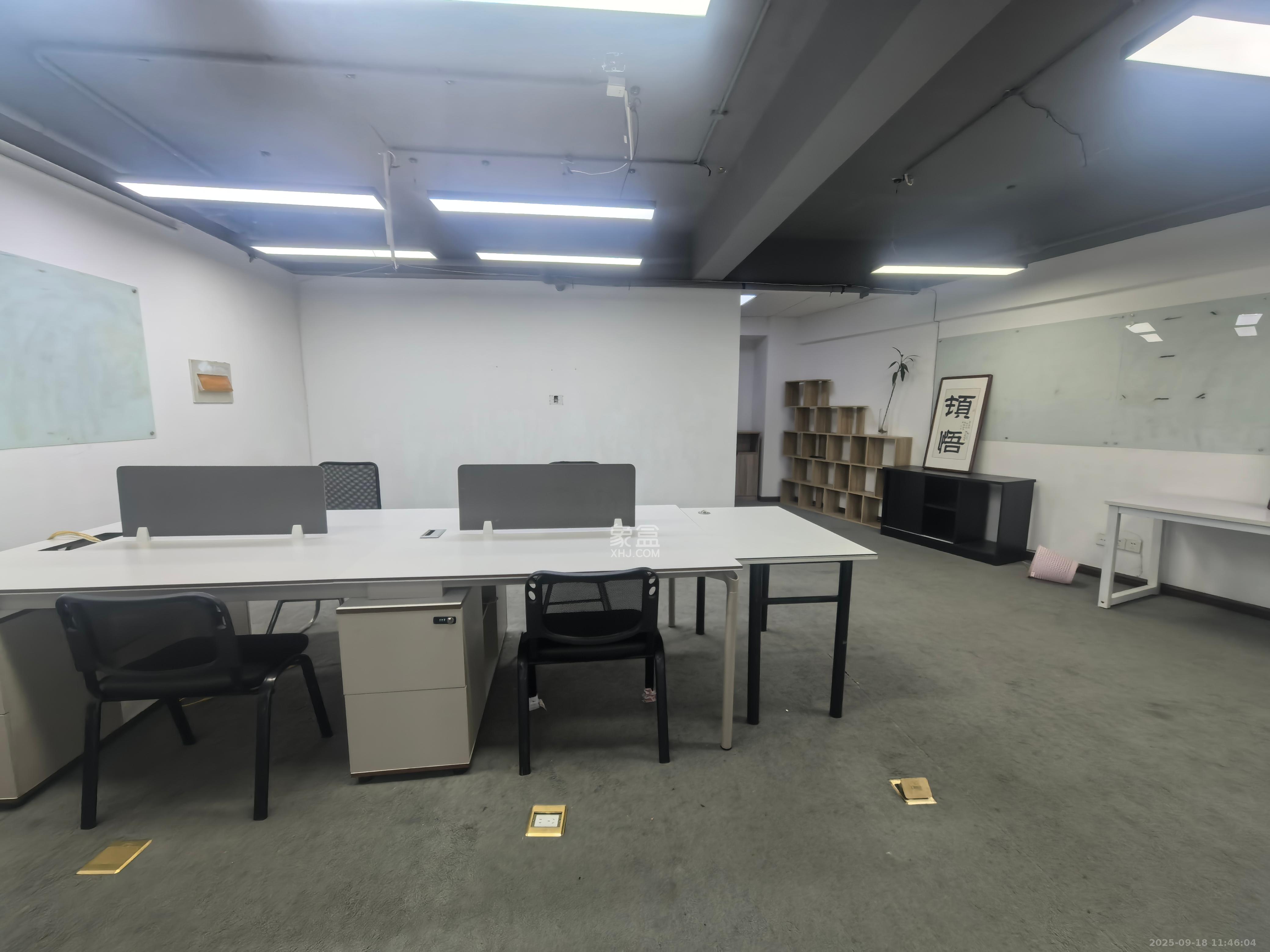 奥克斯广场  2室1厅1卫    3500.0元/月