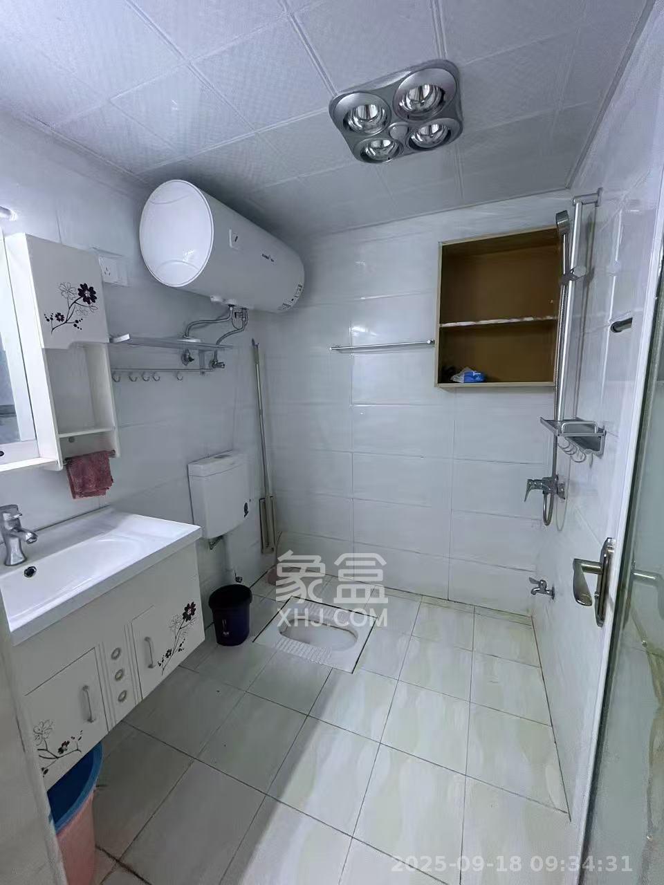 山水湾 1室1厅1卫 1300.0元/月 山水湾 1室1厅1卫 1300.0元/月室内图