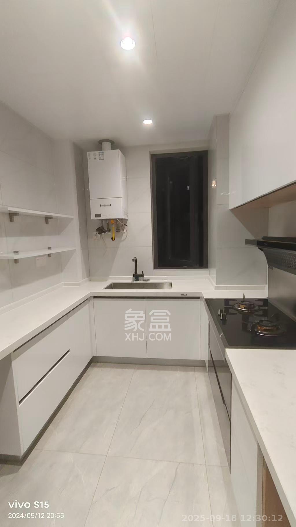 建发央著 4室2厅2卫 4500.0元/月 建发央著 4室2厅2卫 4500.0元/月室内图