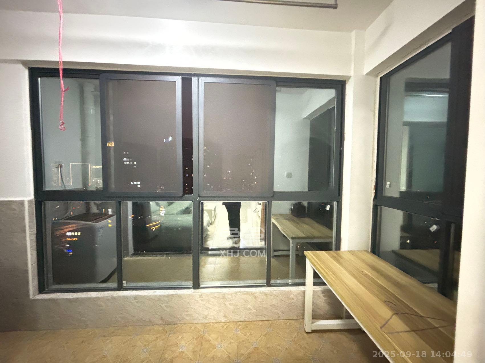 中南红领邦(红星嘉和苑) 2室1厅1卫 2000.0元/月 中南红领邦(红星嘉和苑) 2室1厅1卫 2000.0元/月室内图