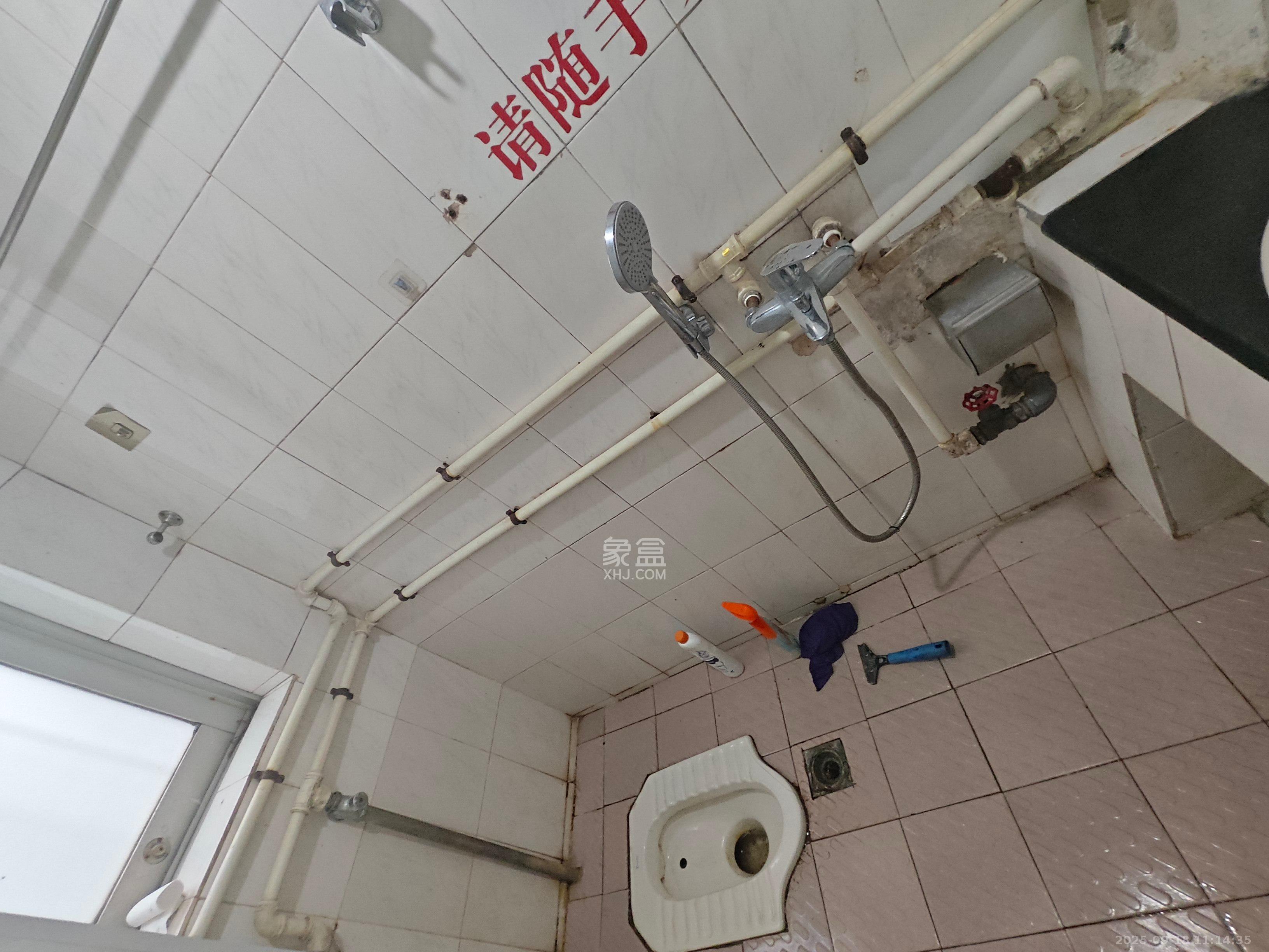 崇文里、崇圣里散盘  4室2厅1卫    2400.0元/月室内图