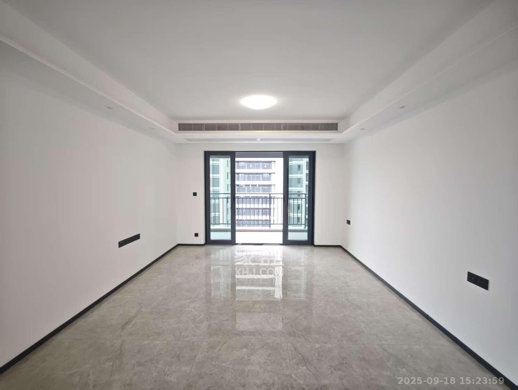 德奥上河城章 4室2厅2卫 4500.0元/月 德奥上河城章 4室2厅2卫 4500.0元/月室内图