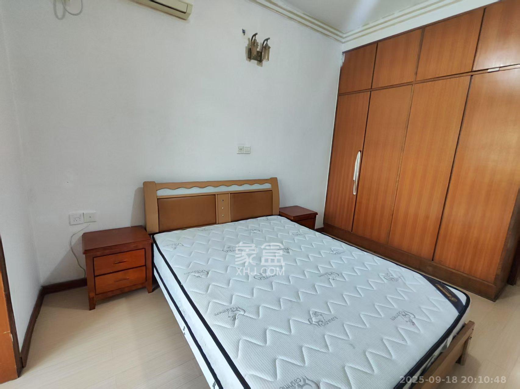 向韶村 1室0厅0卫 1800.0元/月 向韶村 1室0厅0卫 1800.0元/月室内图