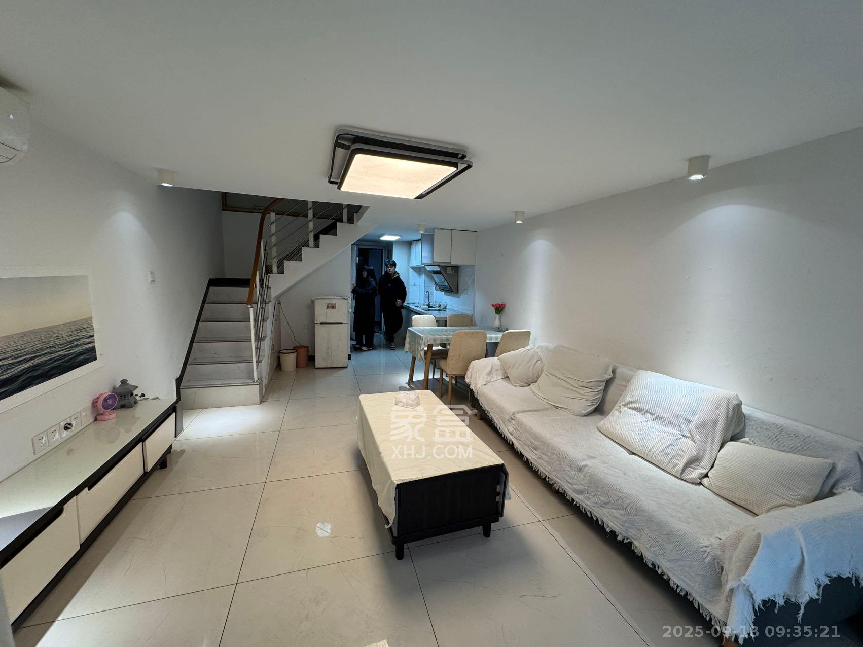 裕天国际商汇中心 2室1厅1卫 1800.0元/月 裕天国际商汇中心 2室1厅1卫 1800.0元/月室内图