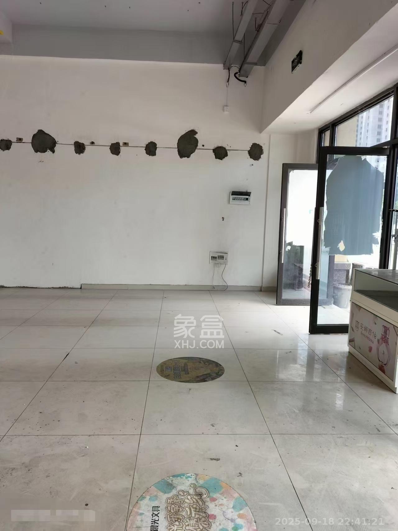 财汇新天地（财汇商务广场）   41.05㎡      4000.0元/月室内图