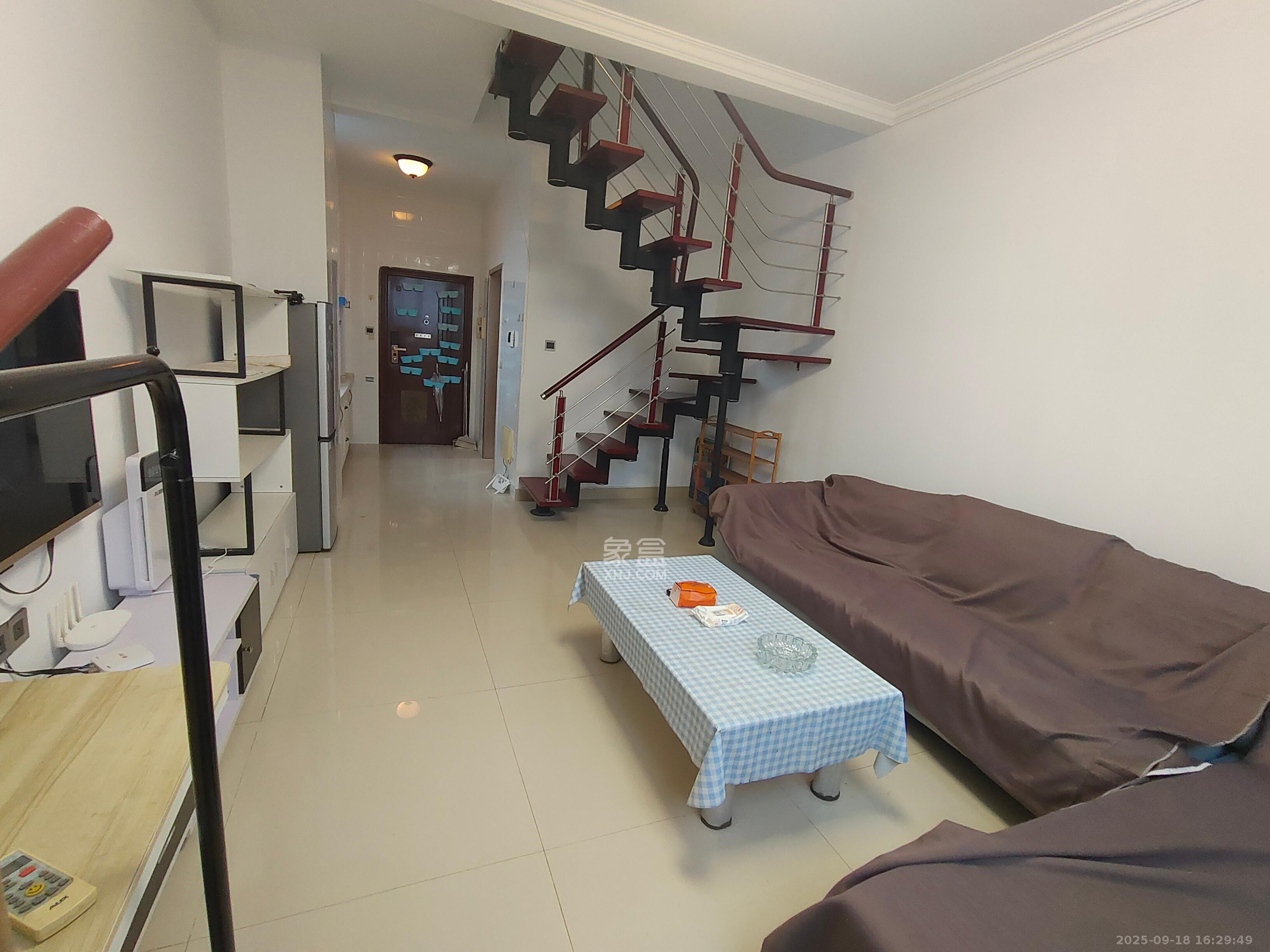 融圣国际  2室1厅1卫    2200.0元/月室内图