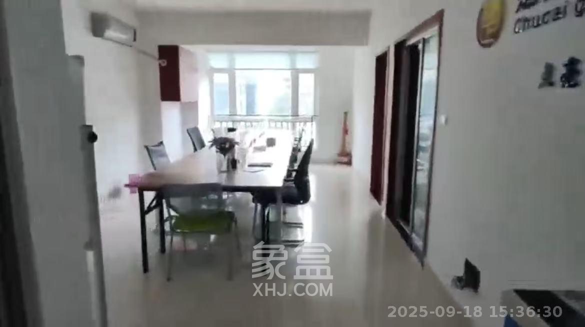 长城华都  1室1厅1卫    2000.0元/月 长城华都  1室1厅1卫    2000.0元/月室内图