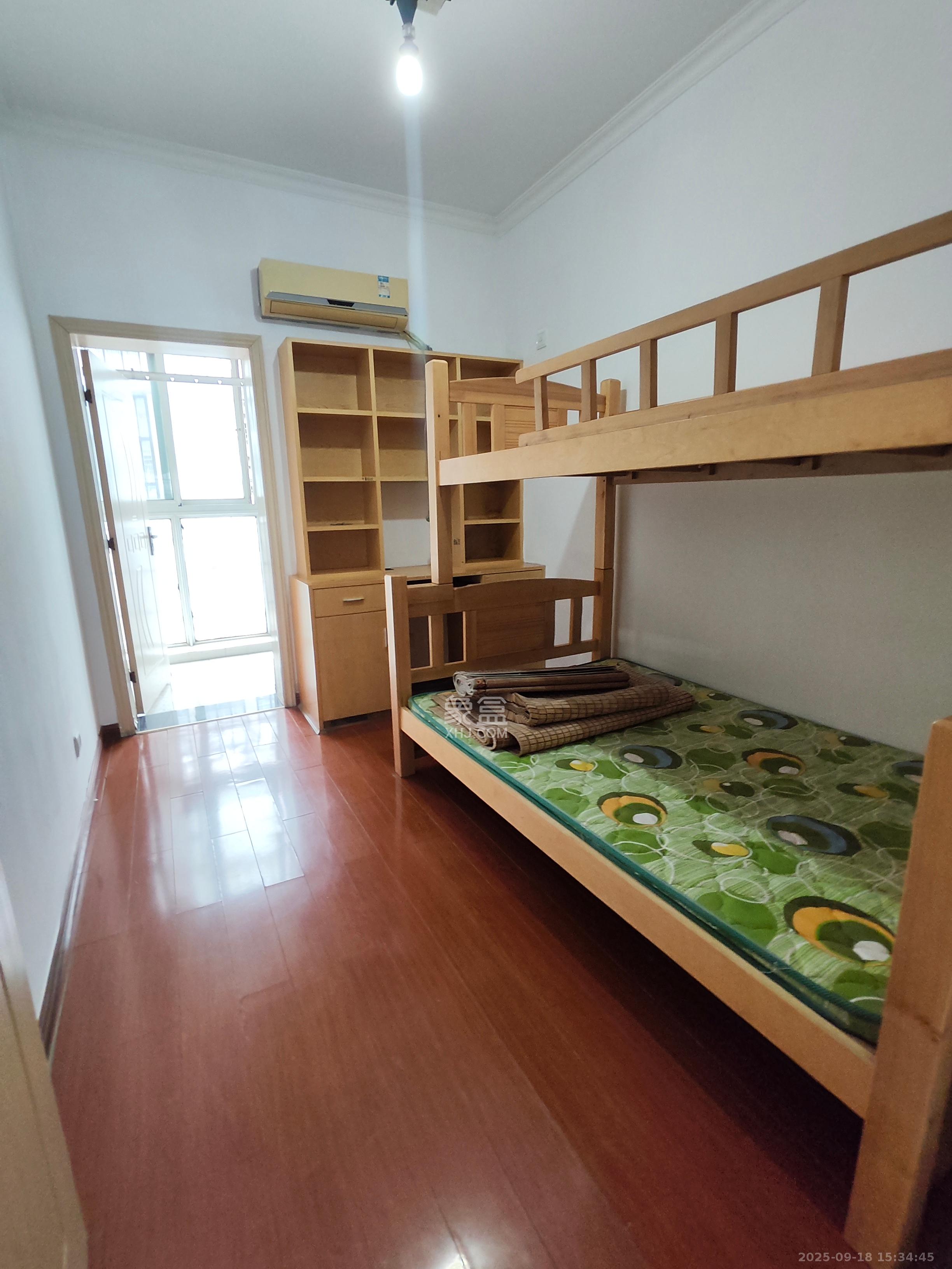 望麓锦园 3室2厅2卫 2400.0元/月 望麓锦园 3室2厅2卫 2400.0元/月室内图