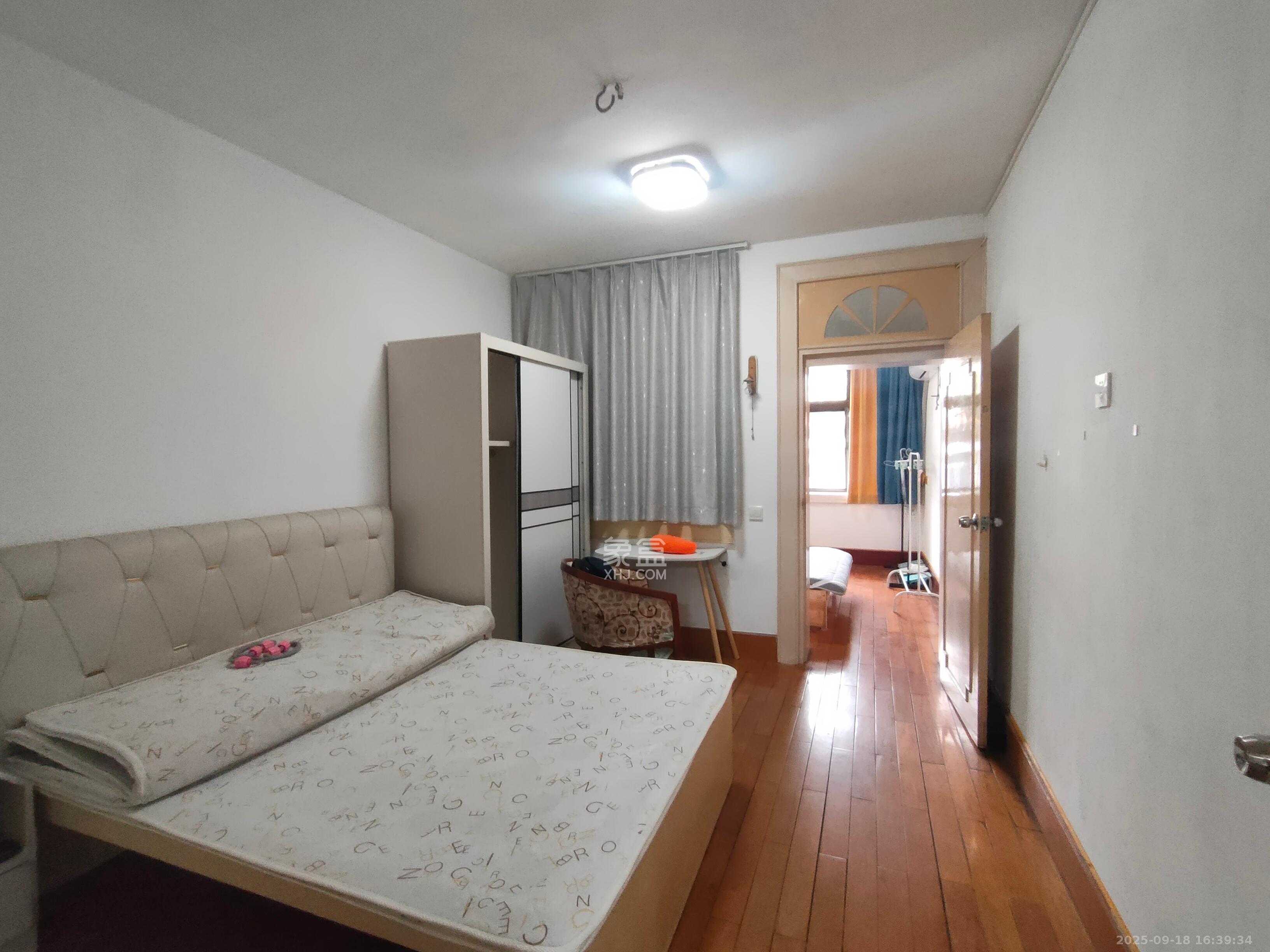 林业厅宿舍  3室1厅1卫    2200.0元/月室内图