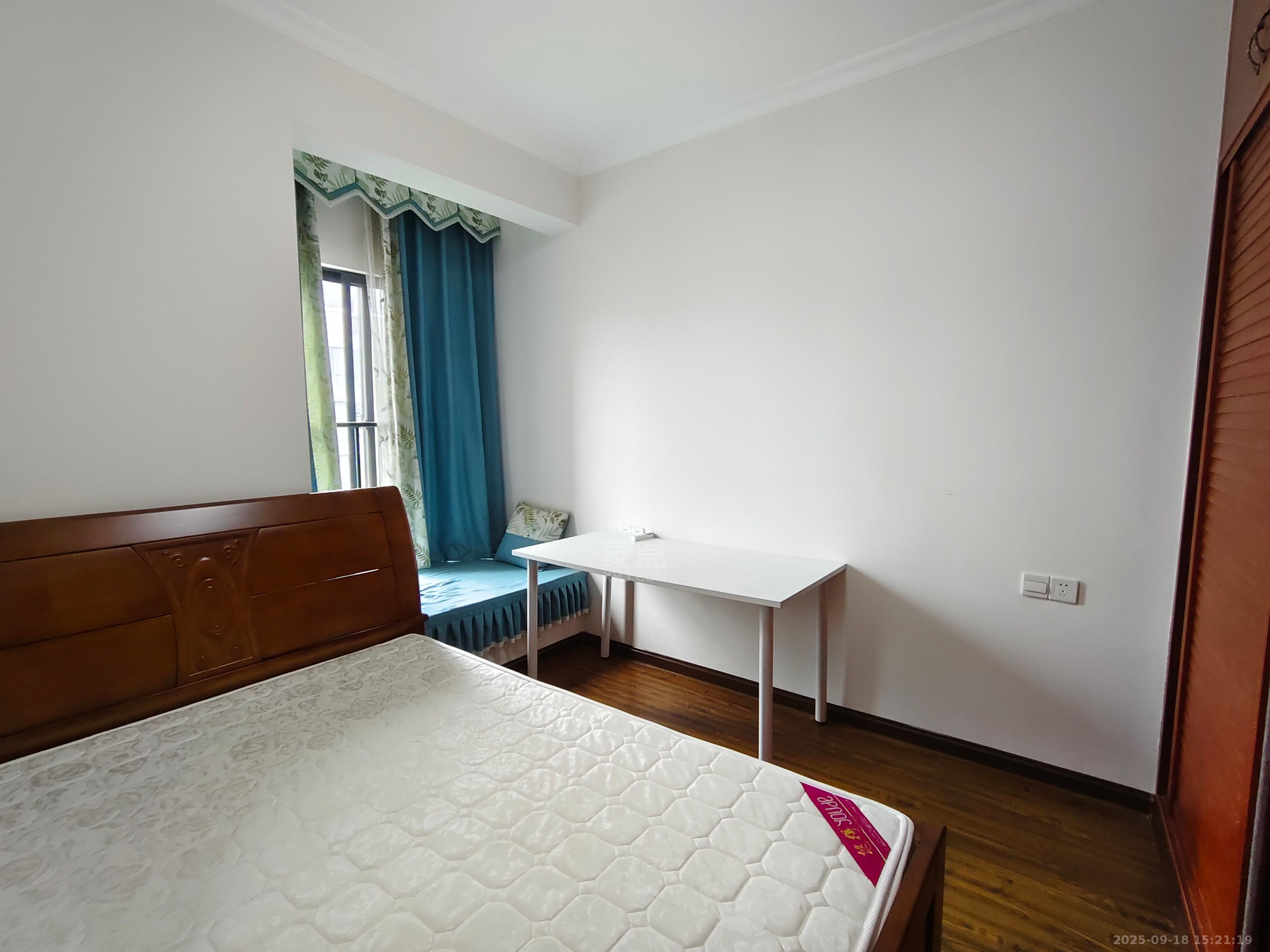 山水文园 3室2厅2卫 2200.0元/月 山水文园 3室2厅2卫 2200.0元/月室内图