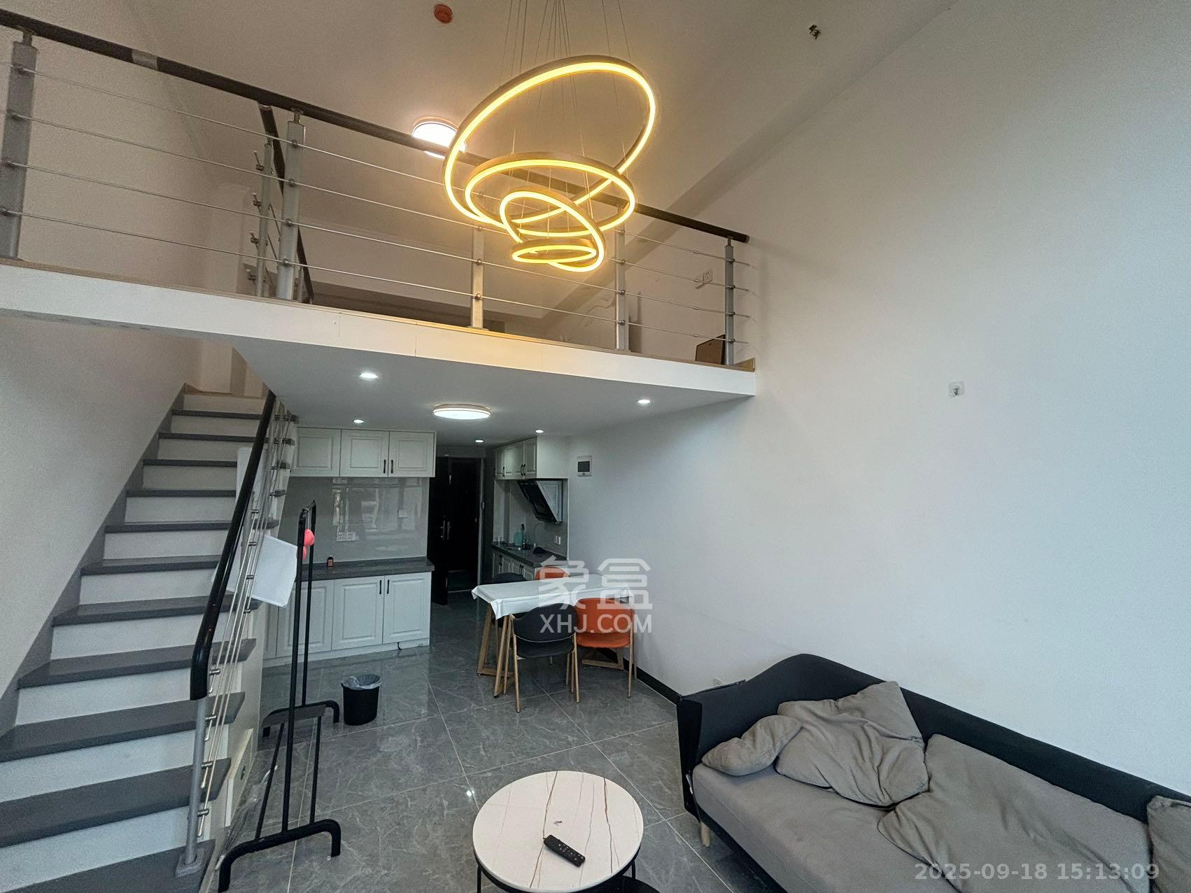 裕天国际商汇中心 1室1厅1卫 1600.0元/月 裕天国际商汇中心 1室1厅1卫 1600.0元/月室内图