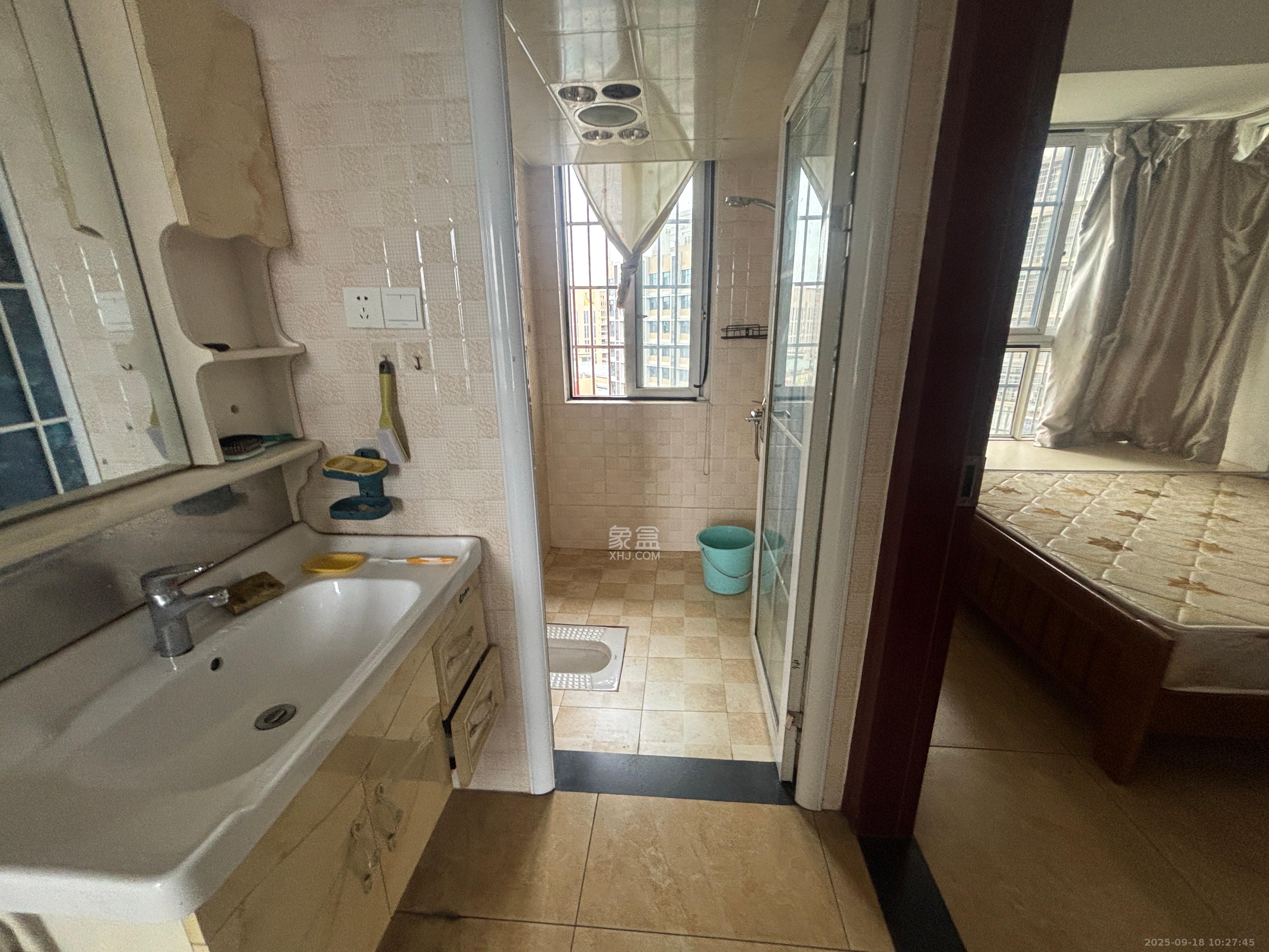 光明城市(星辰青年城) 3室2厅2卫 2000.0元/月 光明城市(星辰青年城) 3室2厅2卫 2000.0元/月室内图