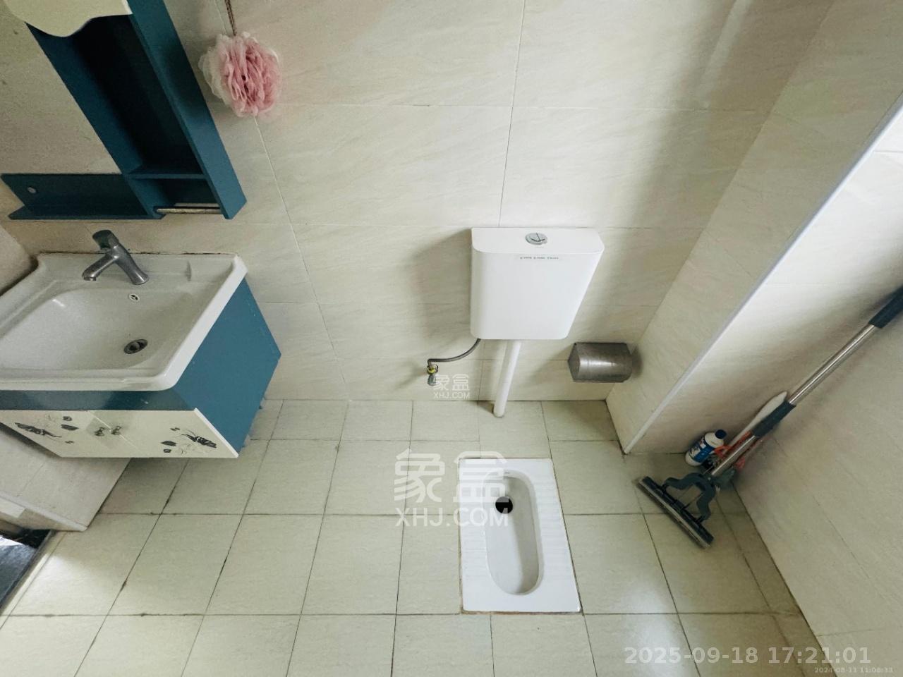 长房云时代 3室2厅1卫 2400.0元/月 长房云时代 3室2厅1卫 2400.0元/月室内图