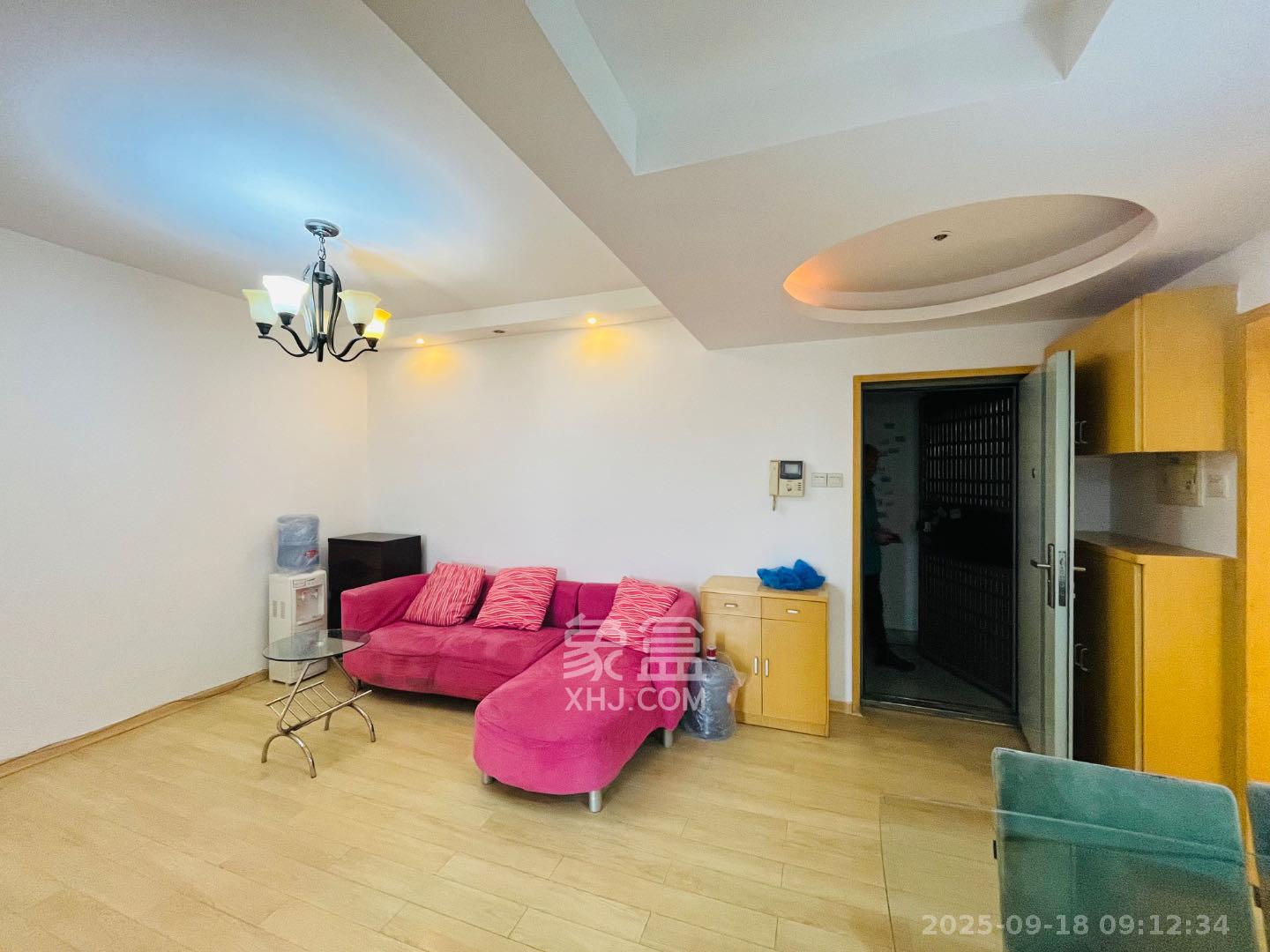 欧园 1室2厅1卫 1900.0元/月 欧园 1室2厅1卫 1900.0元/月室内图