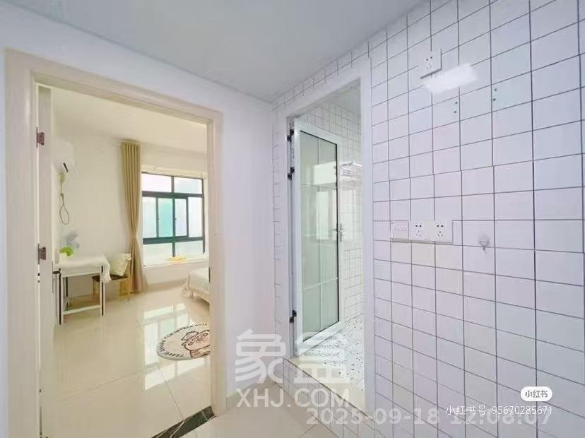 财富名园  1室1厅1卫    1100.0元/月