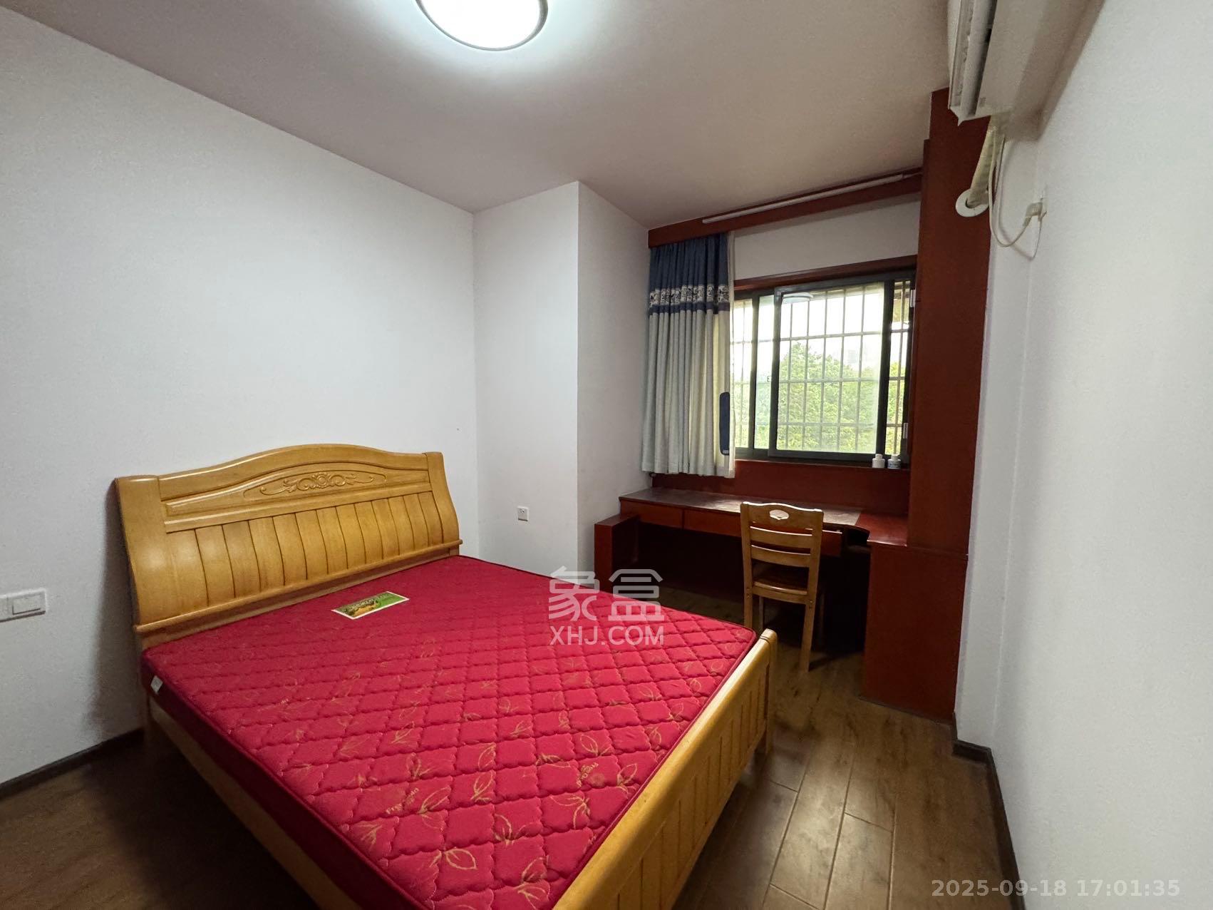 优山美地  3室2厅2卫    2600.0元/月室内图