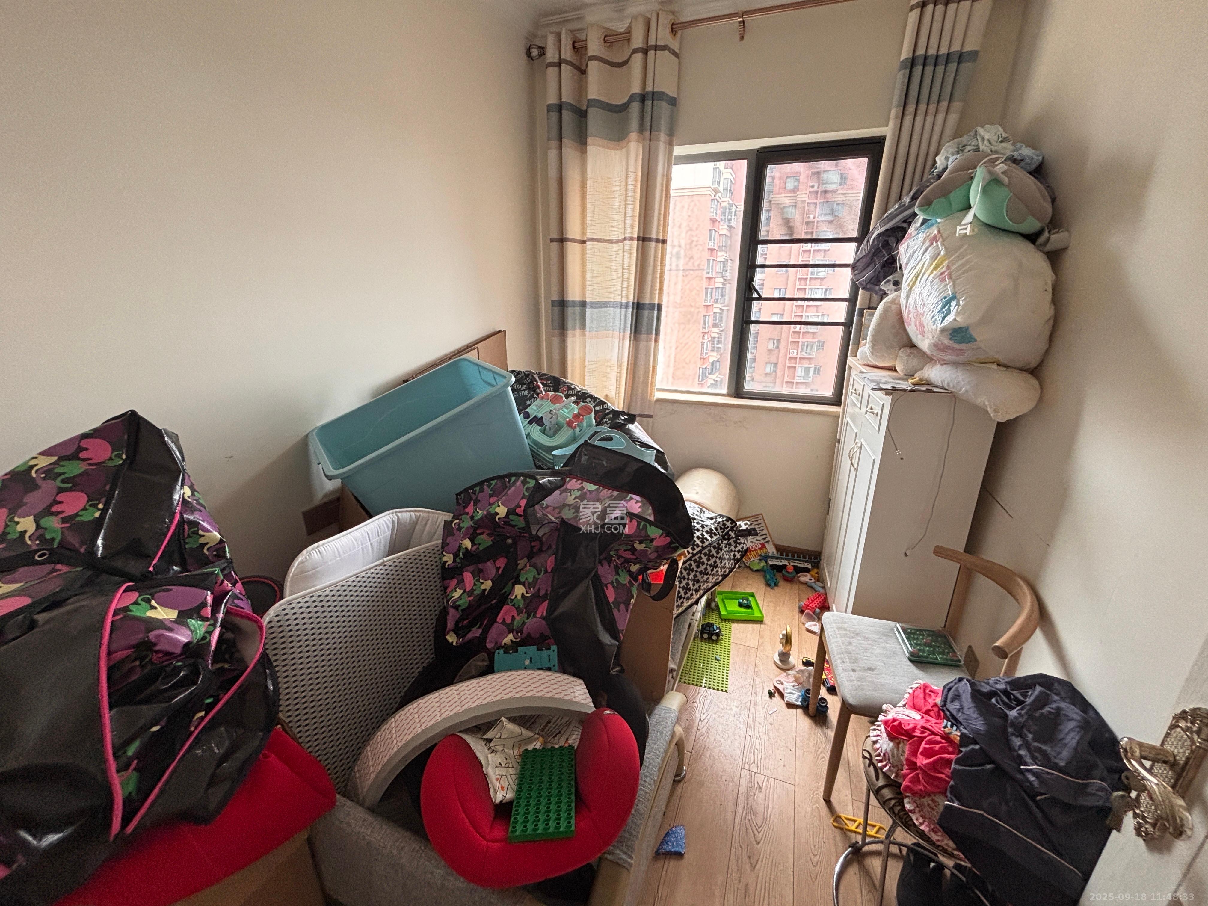 上海城小区  1室2厅2卫    2300.0元/月 上海城小区  1室2厅2卫    2300.0元/月室内图