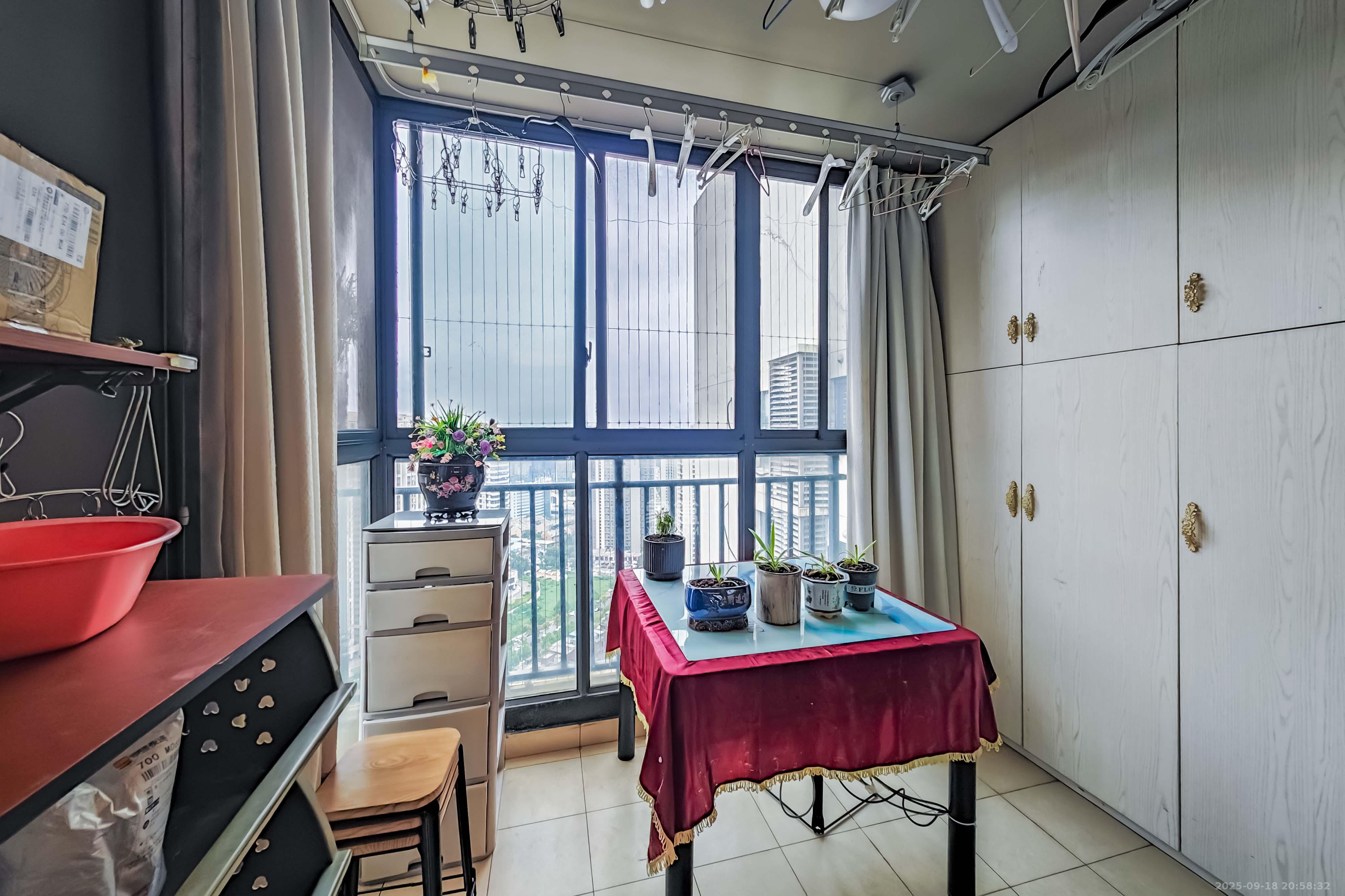 万科金域华府三四期 4室2厅2卫 110.0万 万科金域华府三四期 4室2厅2卫 110.0万其他