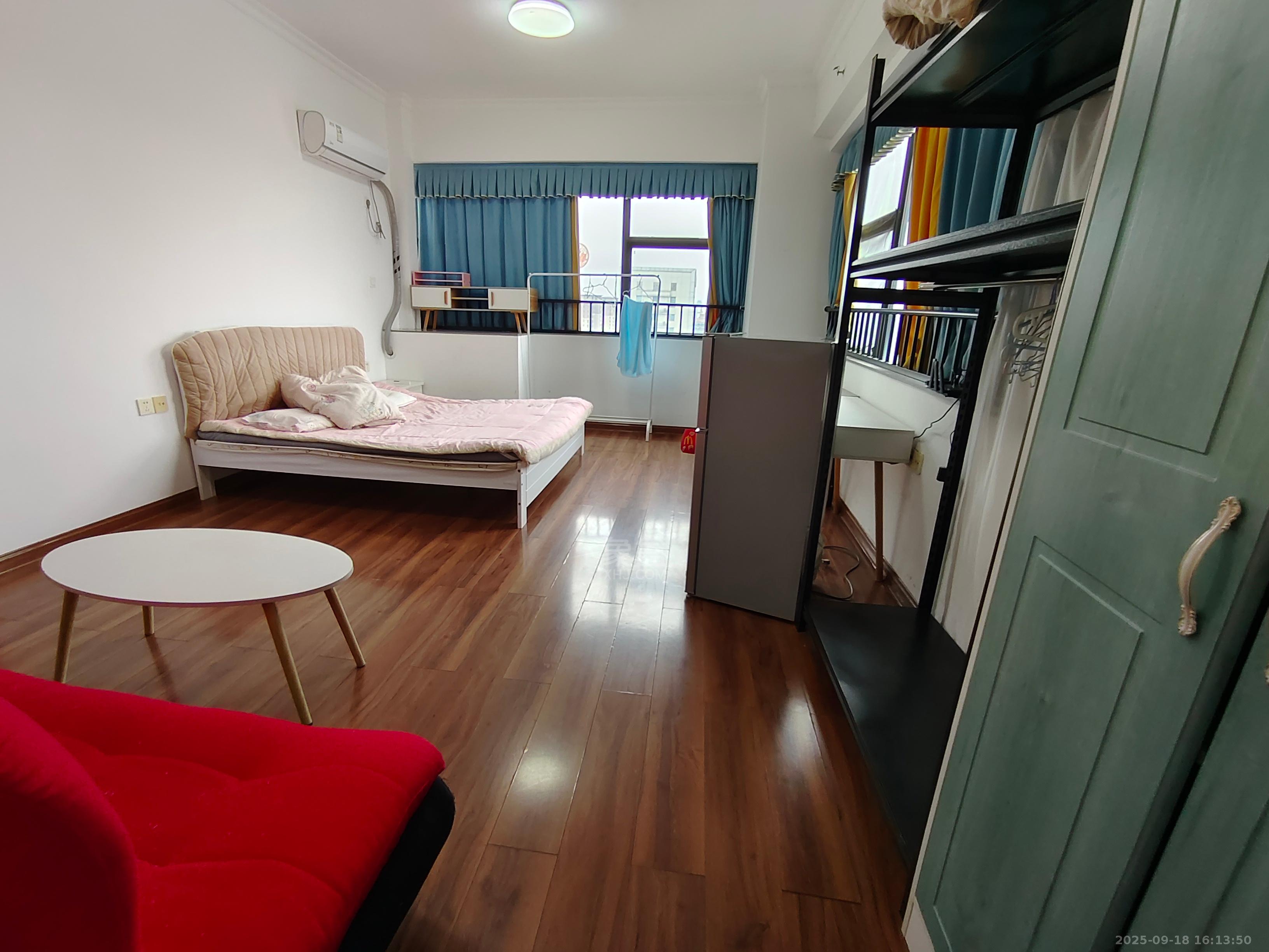 文艺复兴(未来城) 1室1厅1卫 1300.0元/月 文艺复兴(未来城) 1室1厅1卫 1300.0元/月室内图