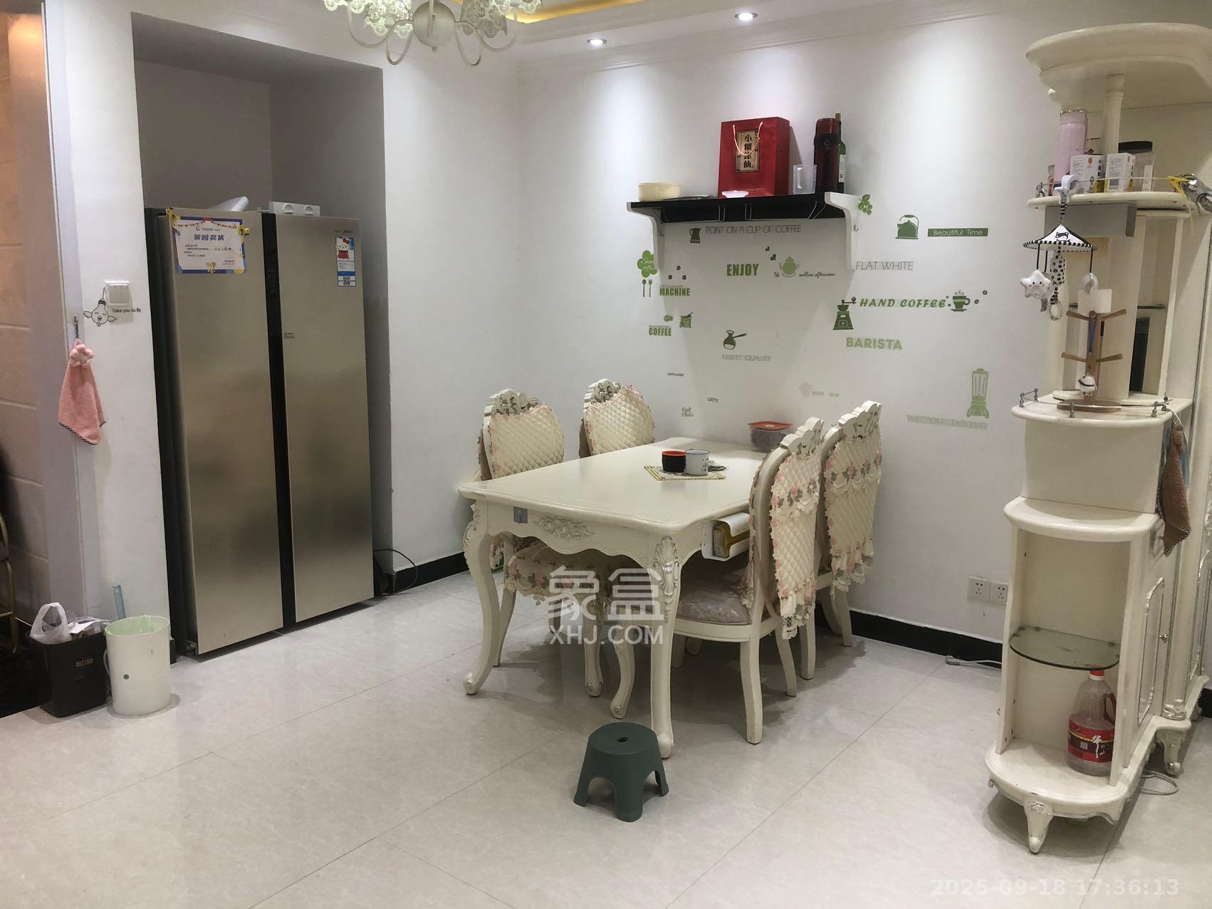 世纪桃花苑 4室2厅2卫 2650.0元/月 世纪桃花苑 4室2厅2卫 2650.0元/月室内图