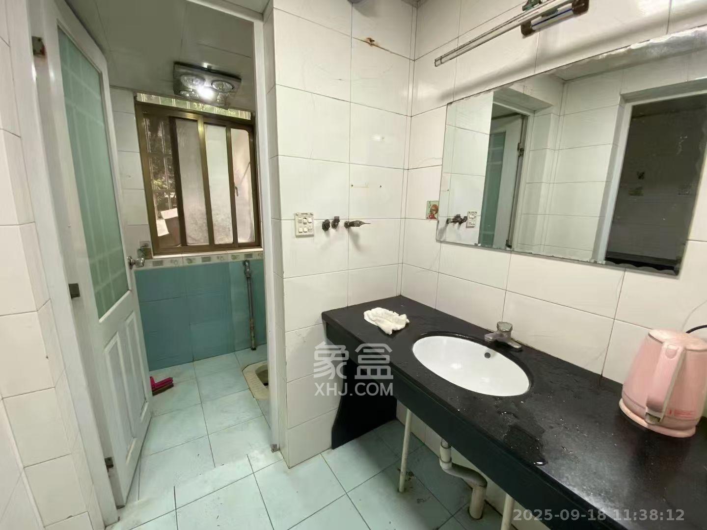 雅泰家园 2室1厅1卫 1600.0元/月 雅泰家园 2室1厅1卫 1600.0元/月室内图