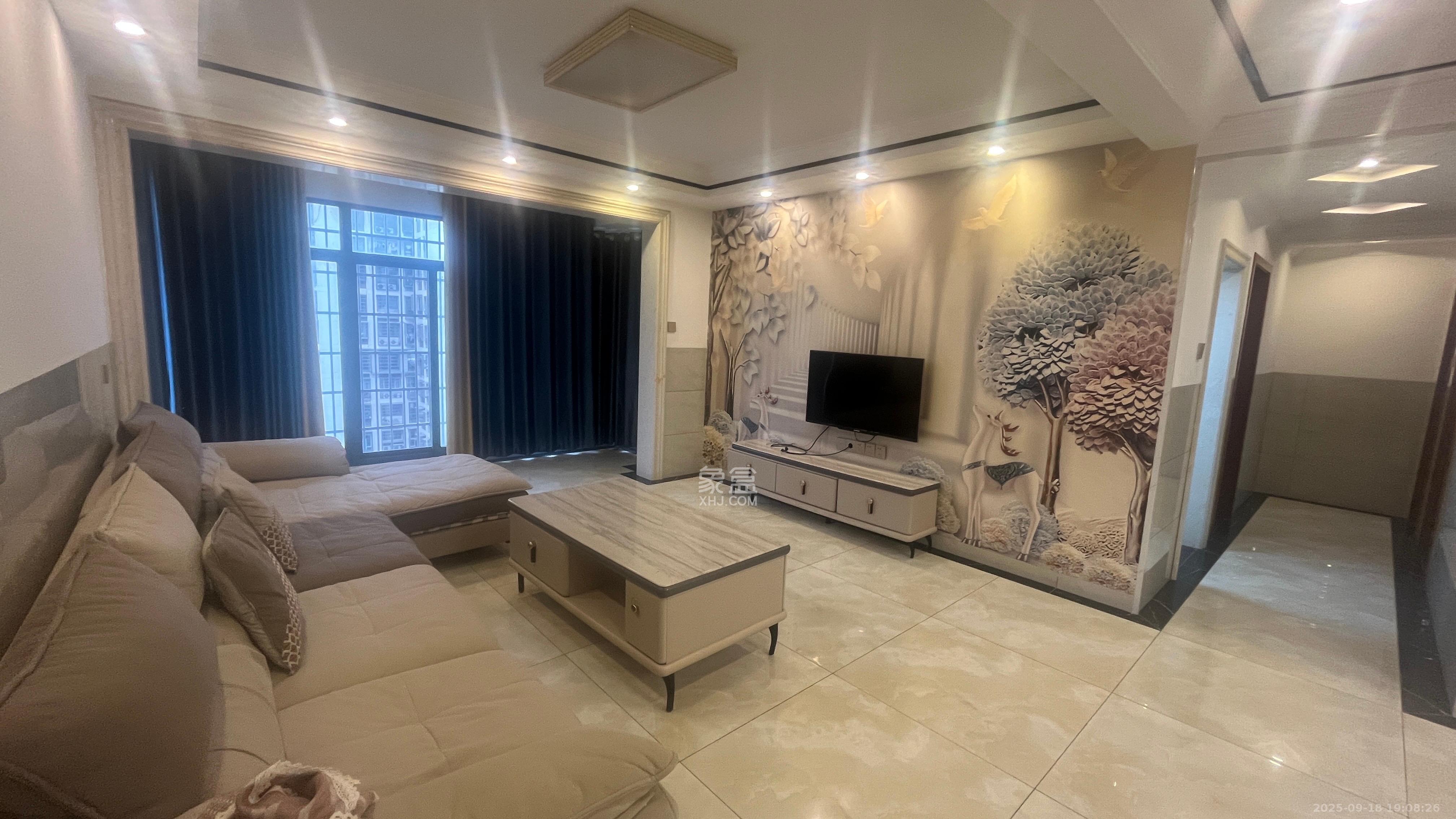 桥头家苑一期 3室2厅2卫 2200.0元/月 桥头家苑一期 3室2厅2卫 2200.0元/月室内图