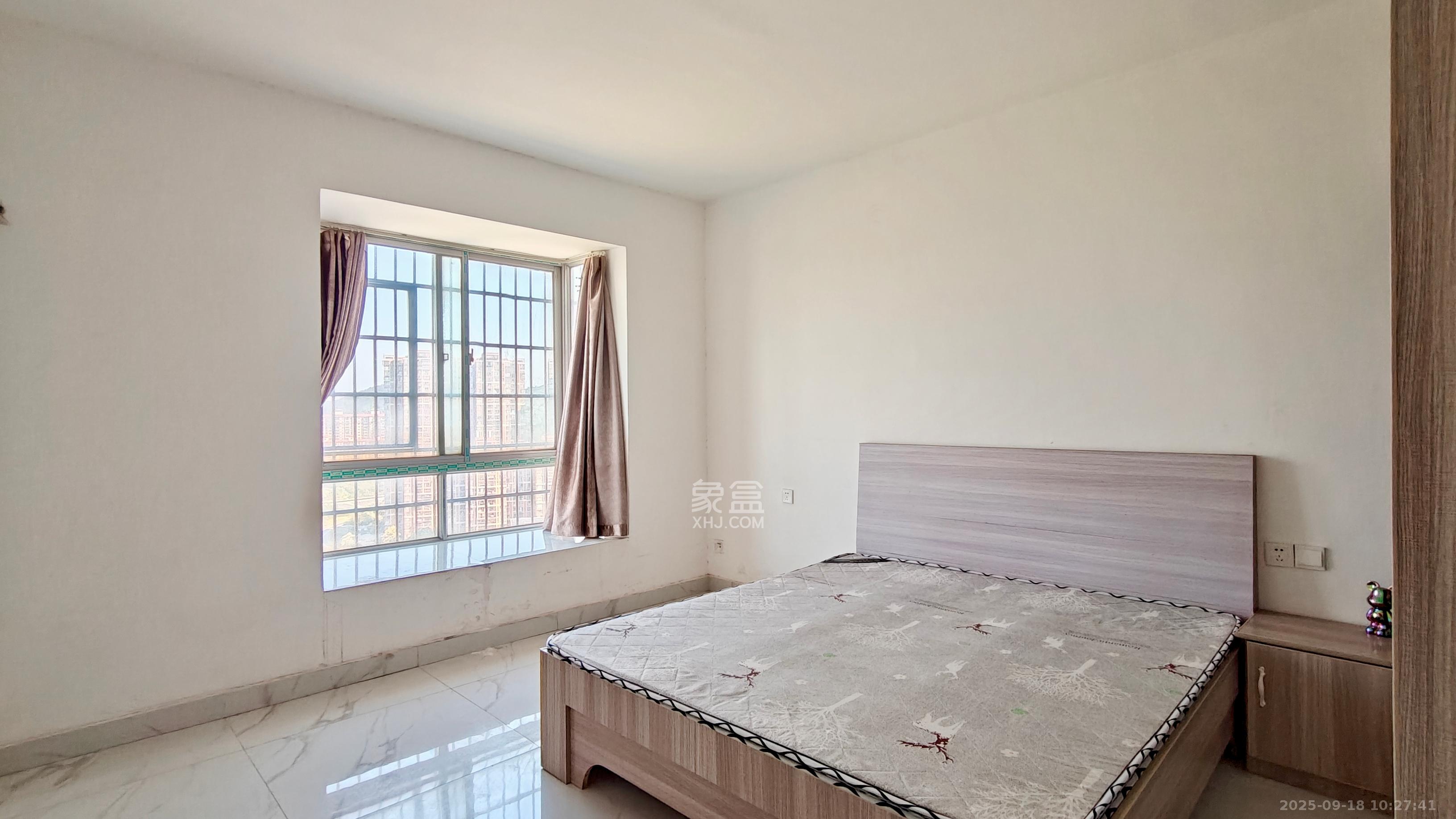 锑都家园 3室2厅2卫 2200.0元/月 锑都家园 3室2厅2卫 2200.0元/月室内图