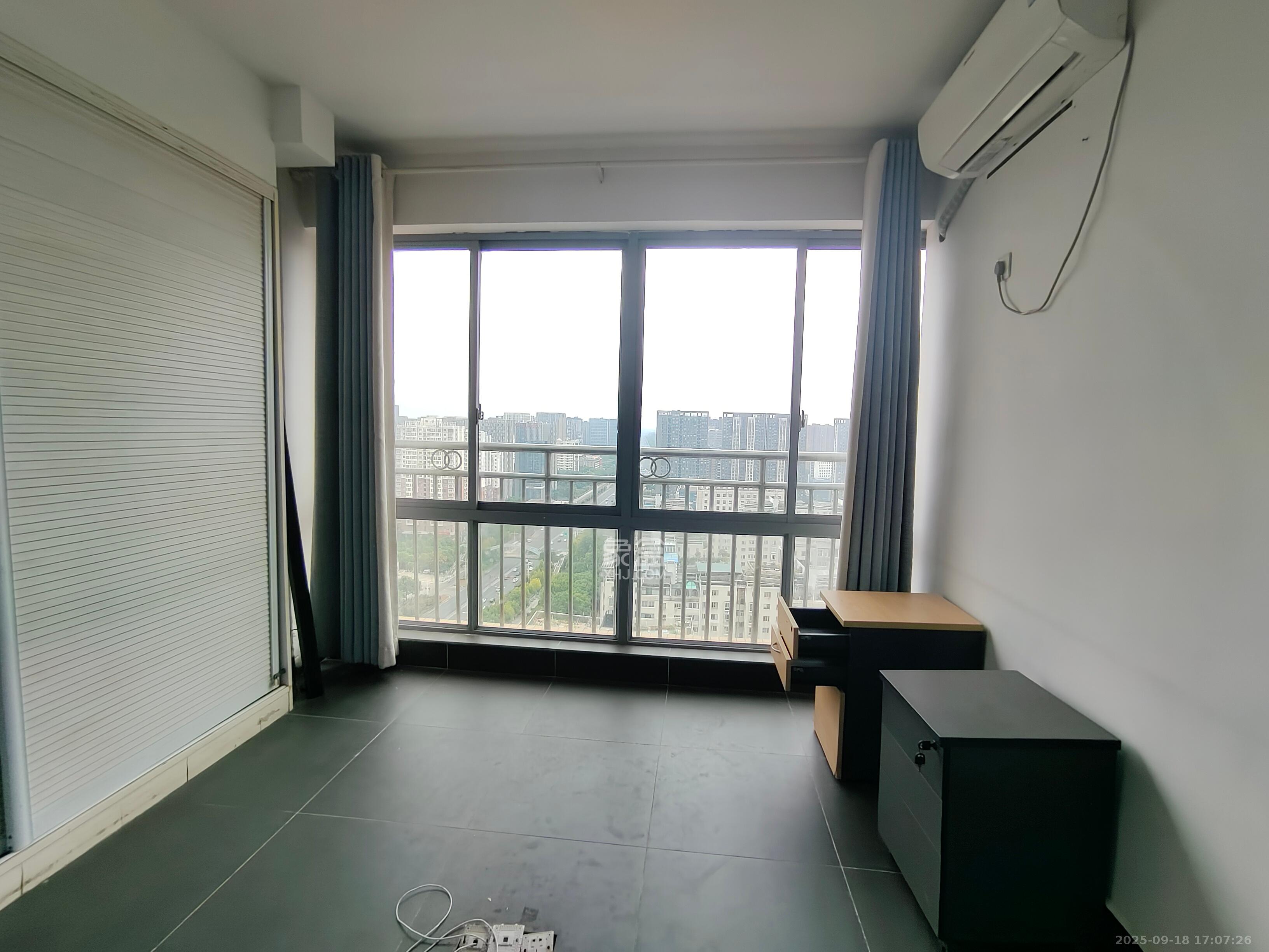 BOBO天下城(CTA财富中心) 2室2厅1卫 2300.0元/月 BOBO天下城(CTA财富中心) 2室2厅1卫 2300.0元/月室内图