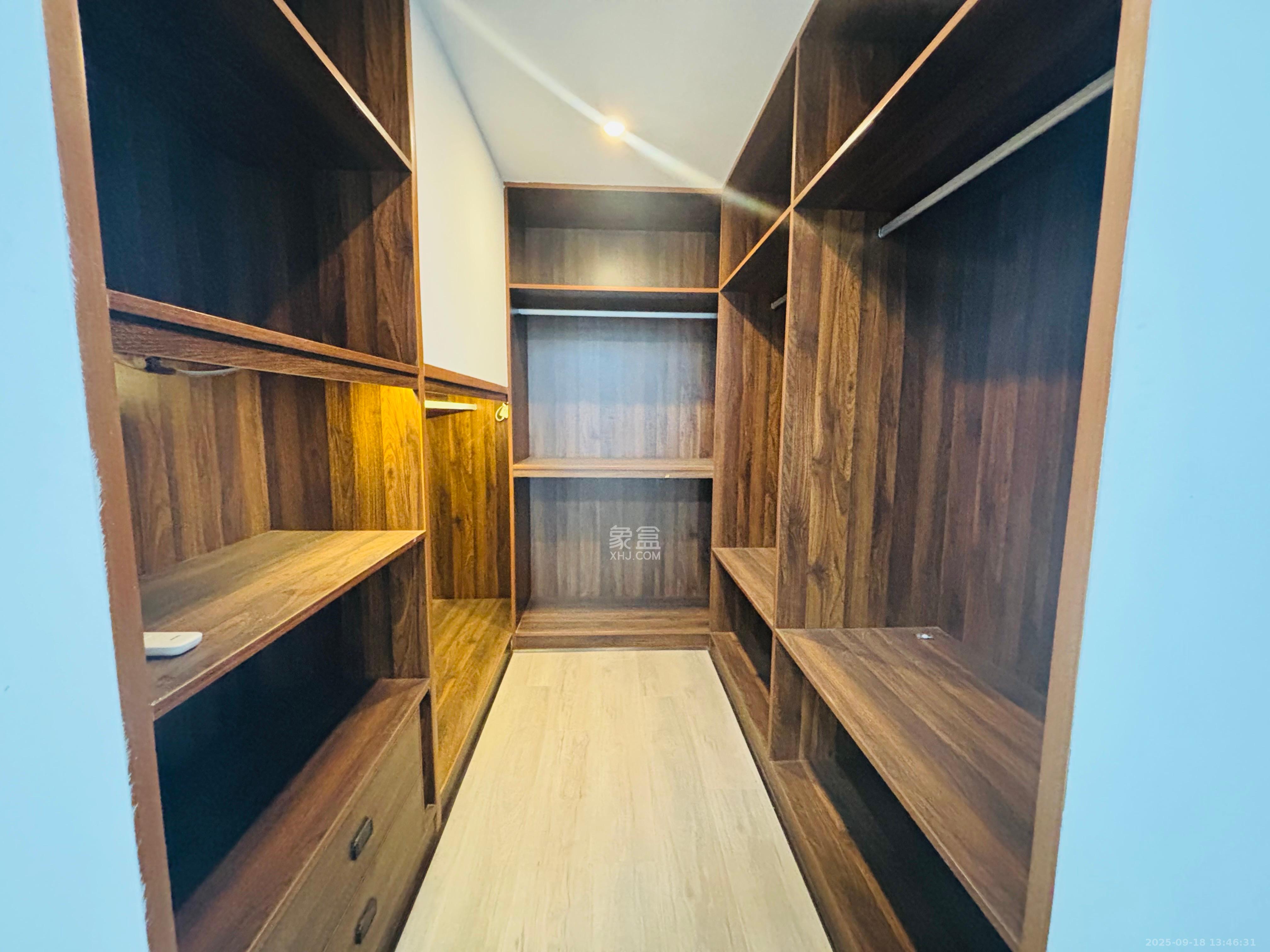 梅溪正荣府 4室2厅2卫 3700.00元/月 梅溪正荣府 4室2厅2卫 3700.00元/月室内图