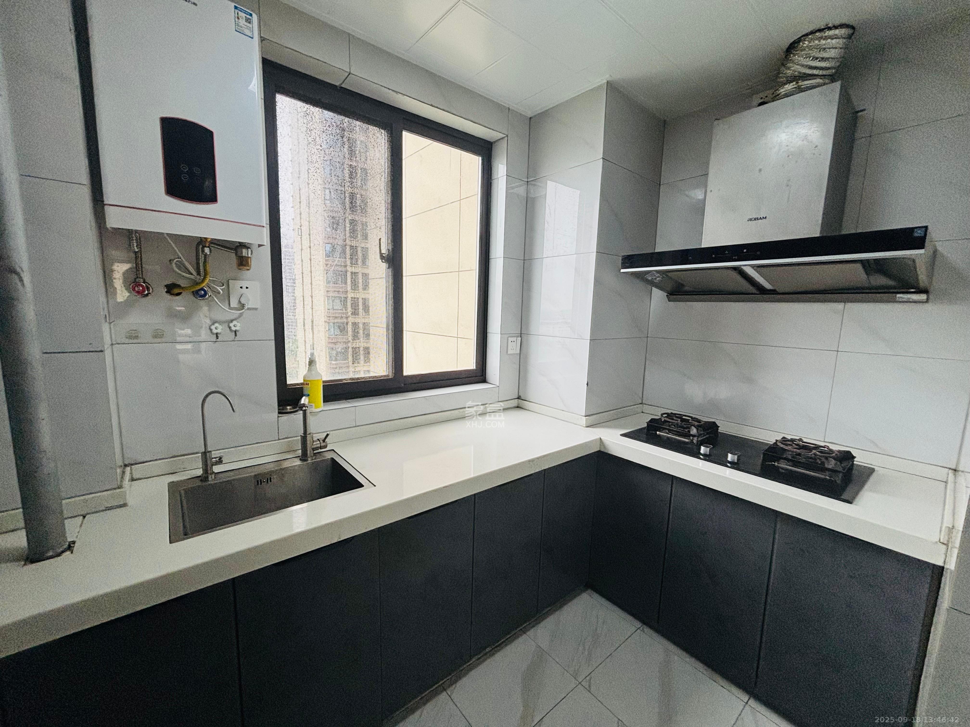 梅溪正荣府 4室2厅2卫 3700.00元/月 梅溪正荣府 4室2厅2卫 3700.00元/月室内图