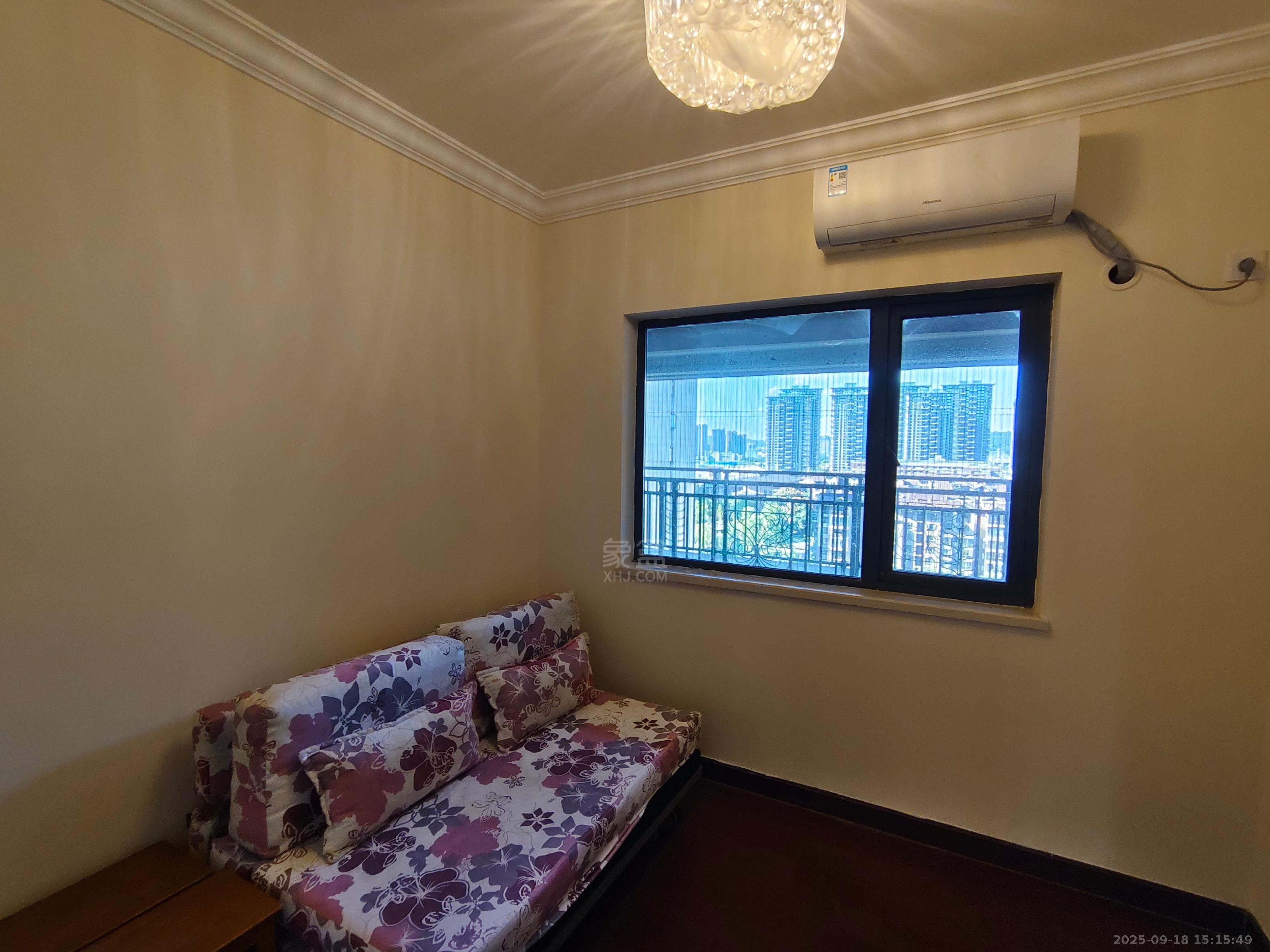 恒大华府  3室2厅2卫    2200.0元/月 恒大华府  3室2厅2卫    2200.0元/月室内图