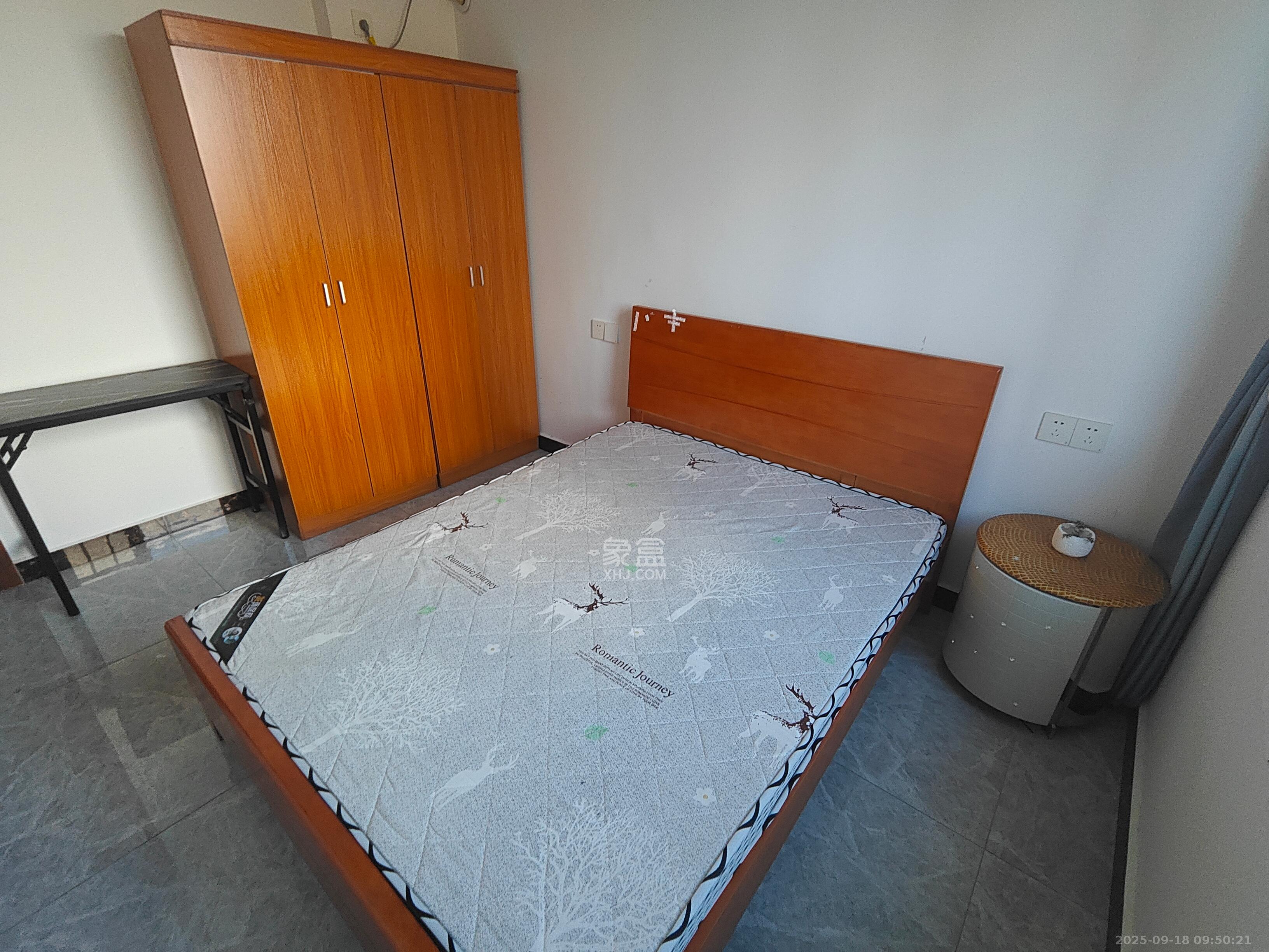 中一九骏(枫桥苑) 4室1厅2卫 4000.0元/月 中一九骏(枫桥苑) 4室1厅2卫 4000.0元/月室内图